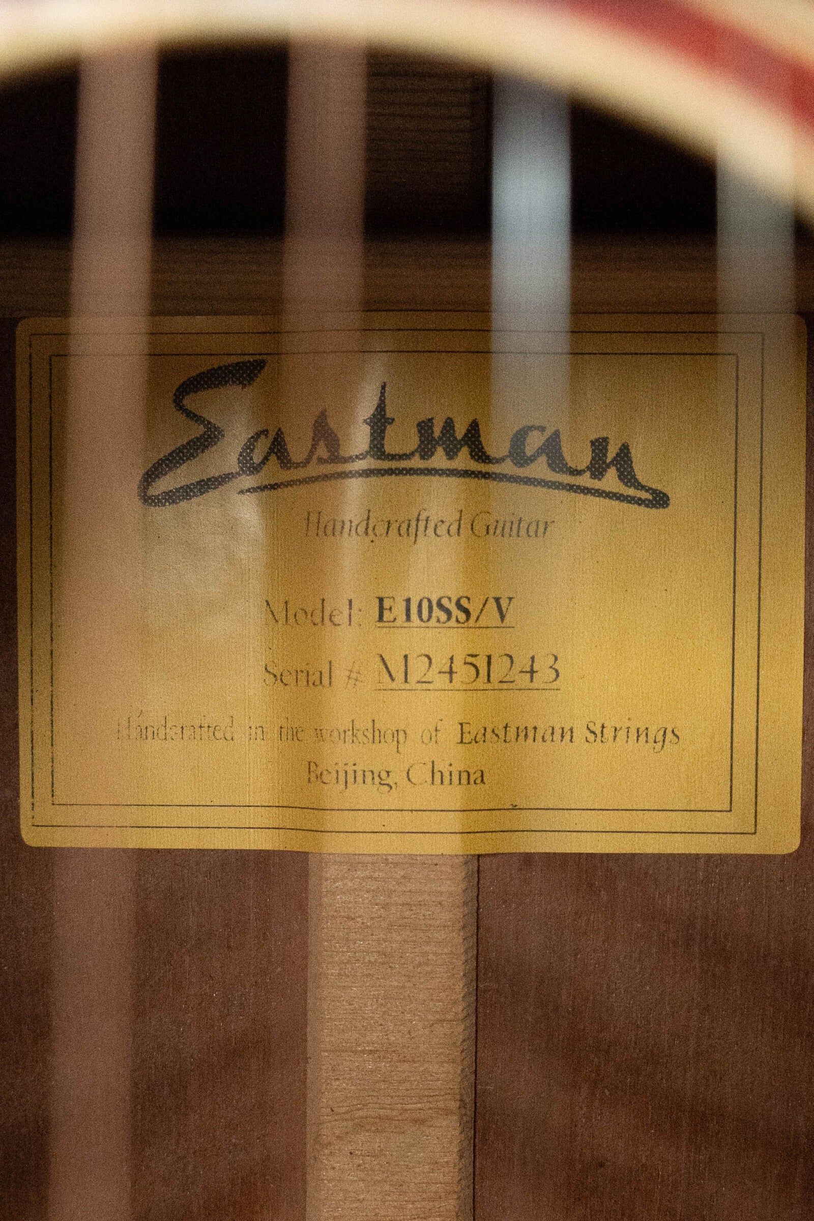 Eastman E10SS/V Adirondack/Mahogany Antique Classic Finish Slope Shoulder Dreadnought Acoustic Guitar #1243