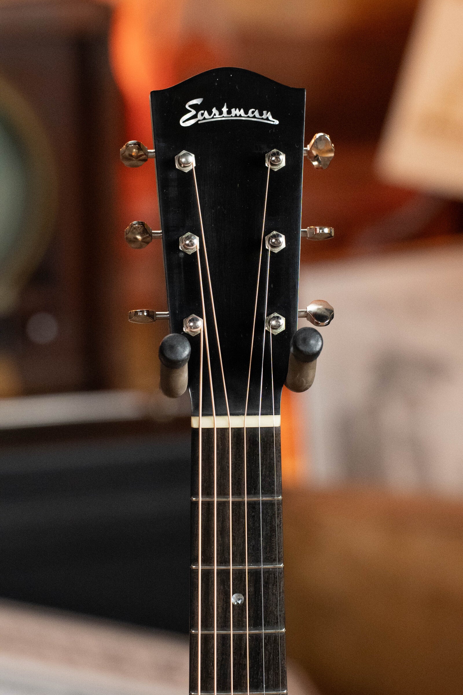 Eastman E10SS/V Adirondack/Mahogany Antique Classic Finish Slope Shoulder Dreadnought Acoustic Guitar #1243