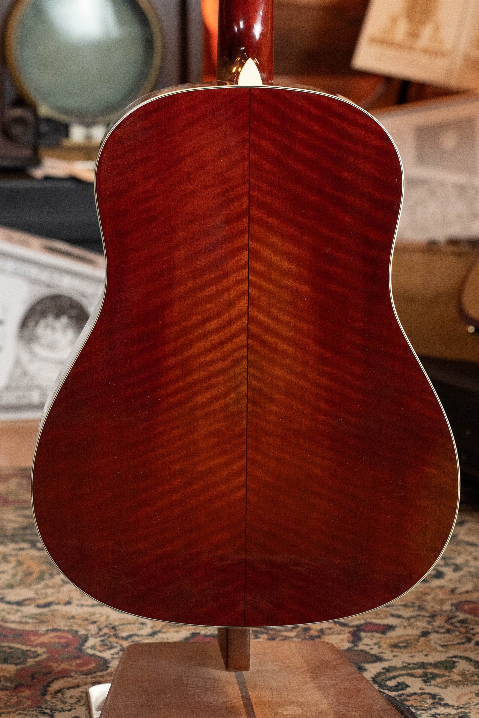 Eastman E10SS/V Adirondack/Mahogany Antique Classic Finish Slope Shoulder Dreadnought Acoustic Guitar #1243