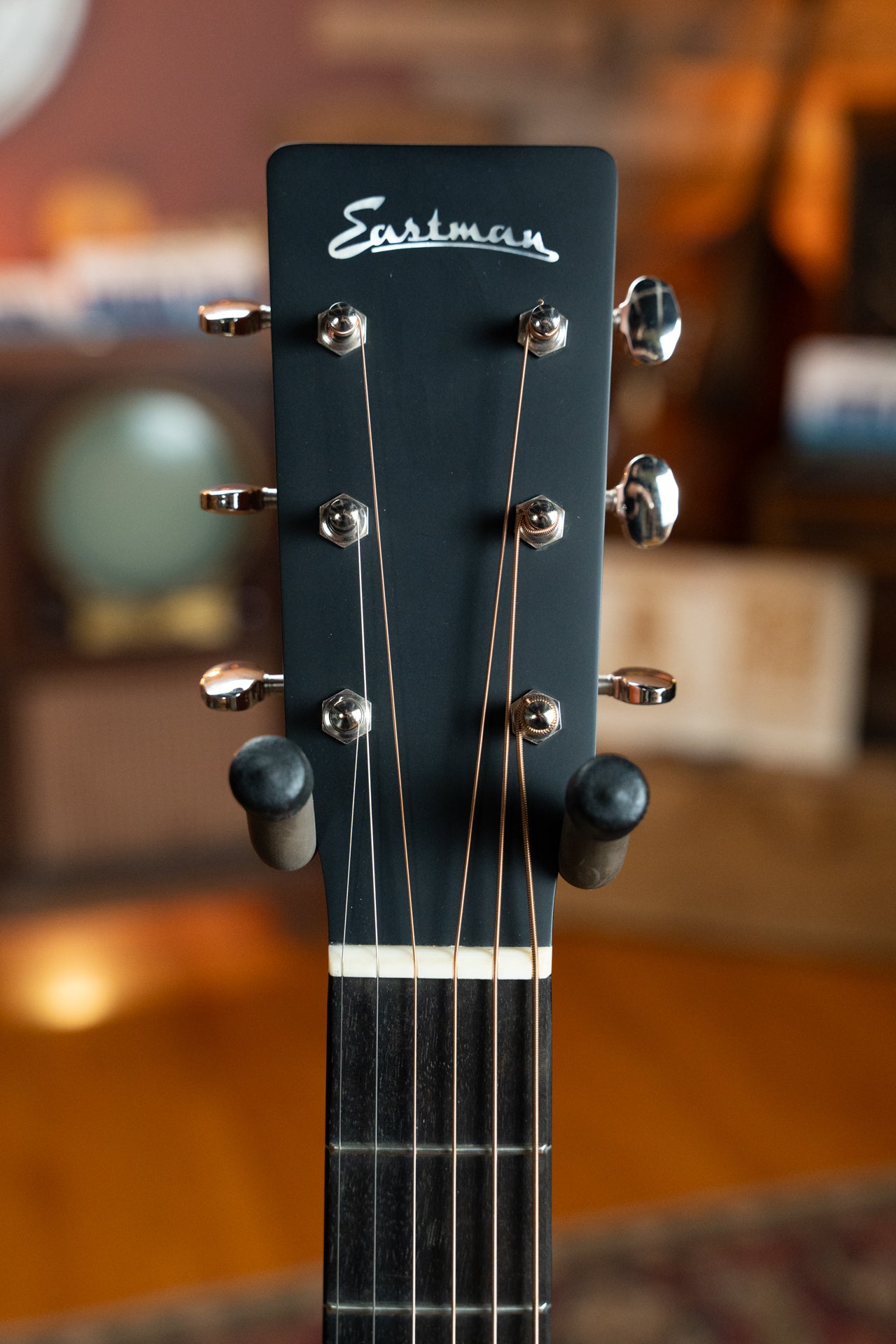 Eastman E1DL Sitka/Sapele Left-Handed Dreadnought Acoustic Guitar #9025