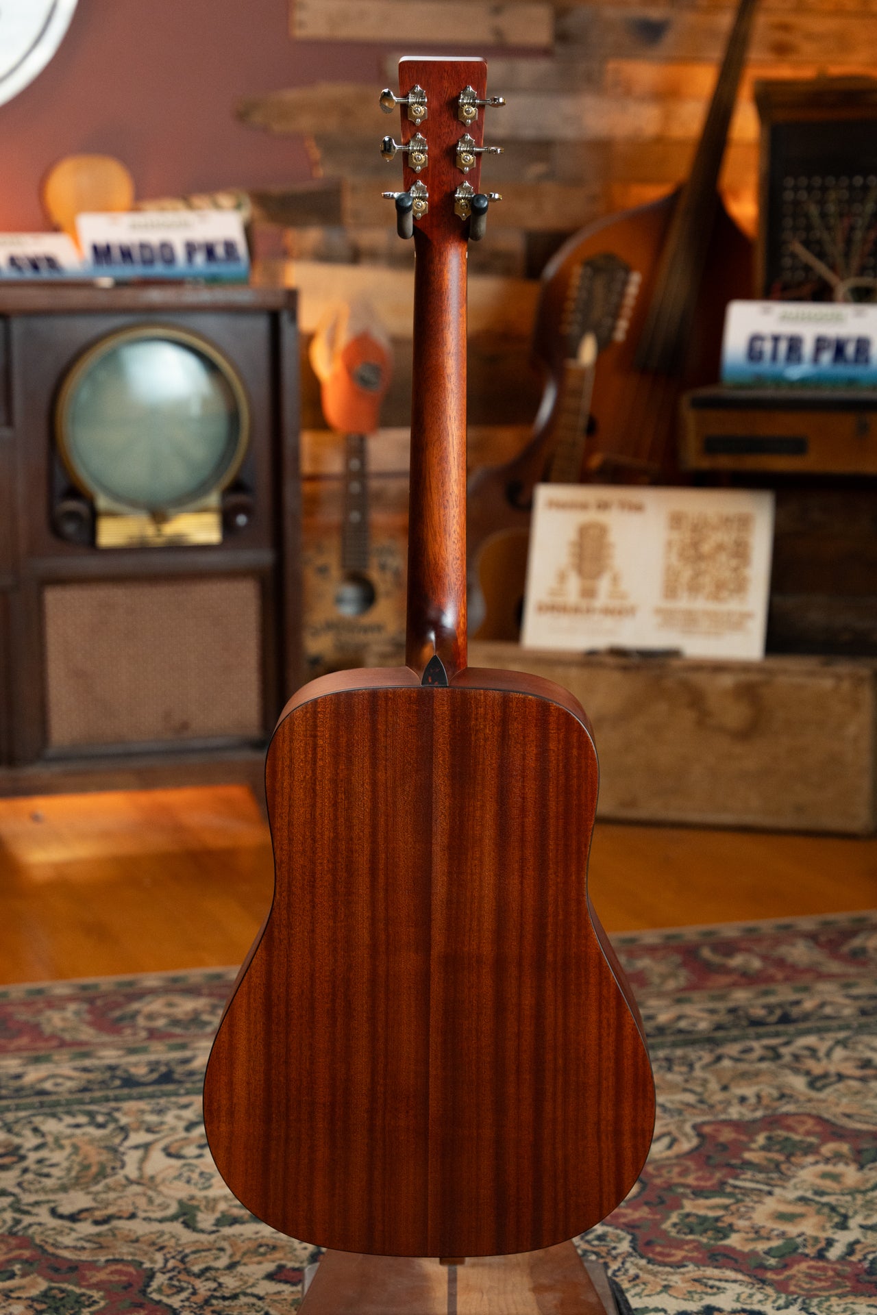 Eastman E1DL Sitka/Sapele Left-Handed Dreadnought Acoustic Guitar #9025
