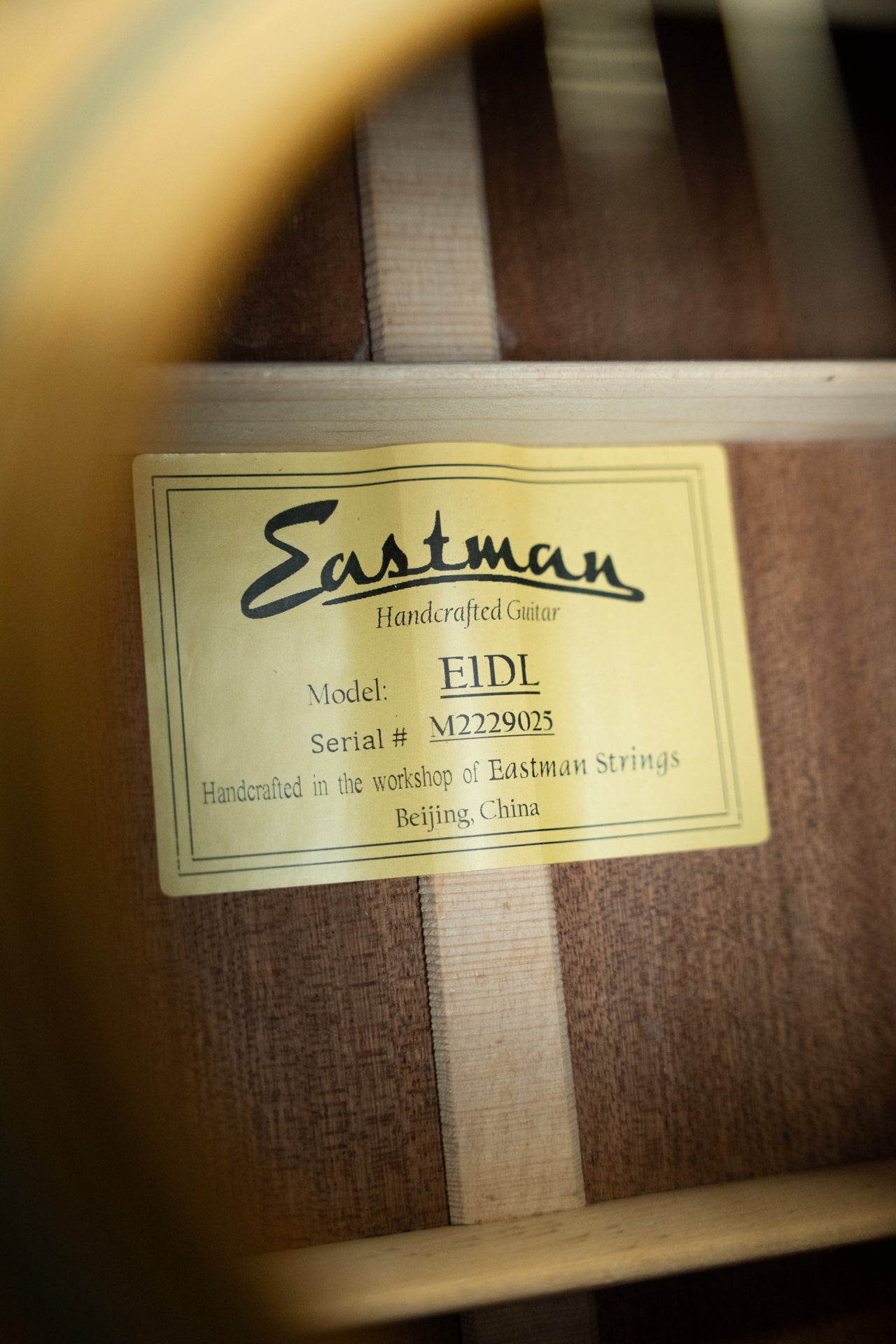 Eastman E1DL Sitka/Sapele Left-Handed Dreadnought Acoustic Guitar #9025