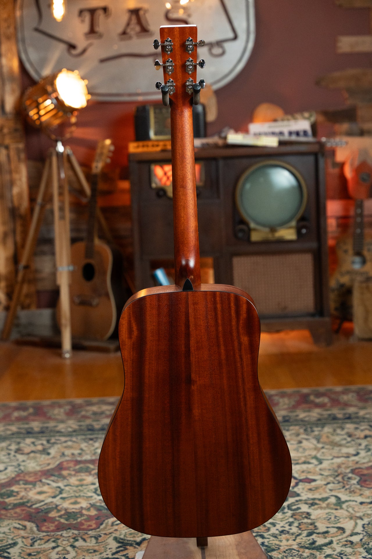 Eastman E1D-CLA Sitka/Sapele Classic Finish Dreadnought Acoustic Guitar #1219