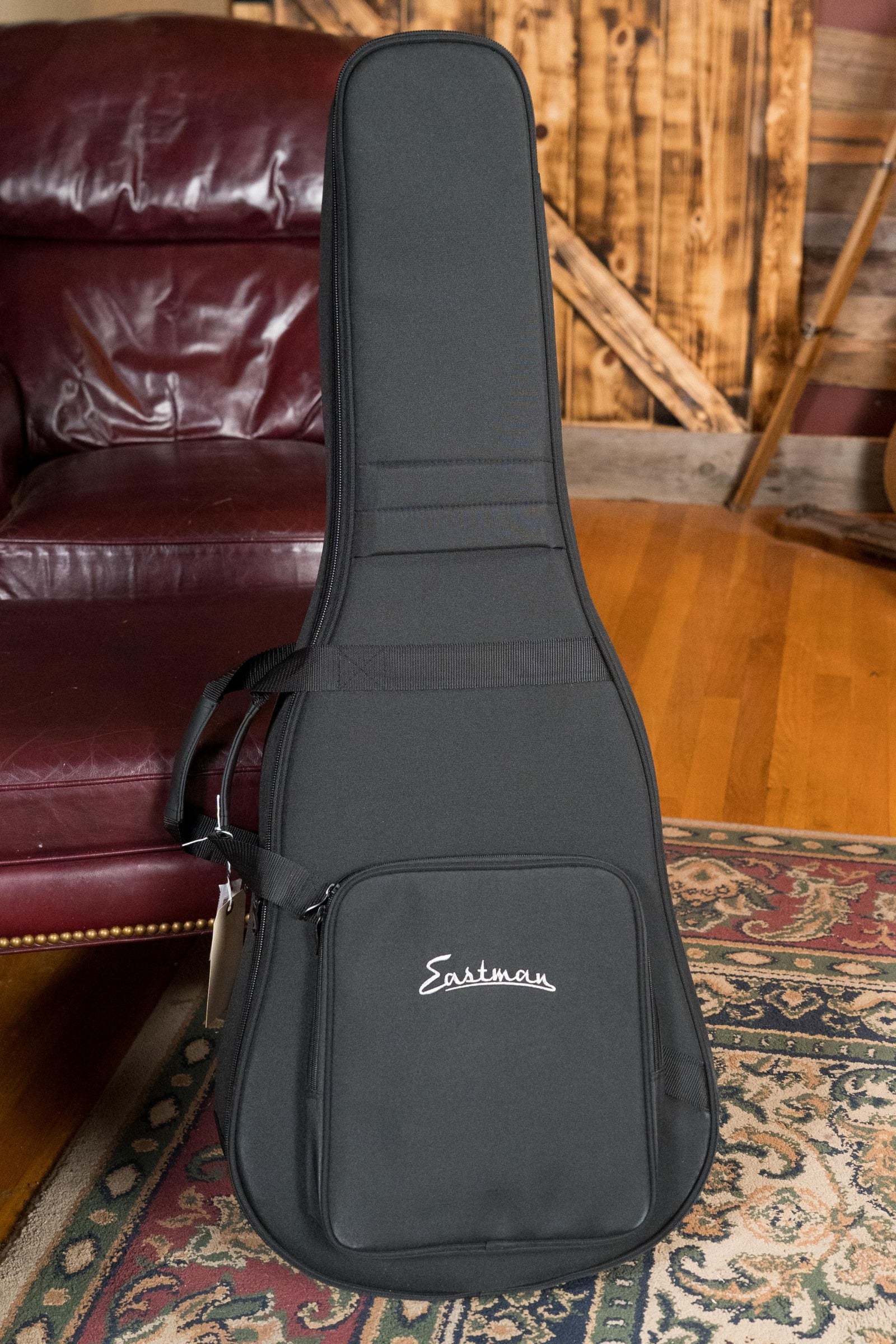 Eastman E1D-CLA Sitka/Sapele Classic Finish Dreadnought Acoustic Guitar #5235