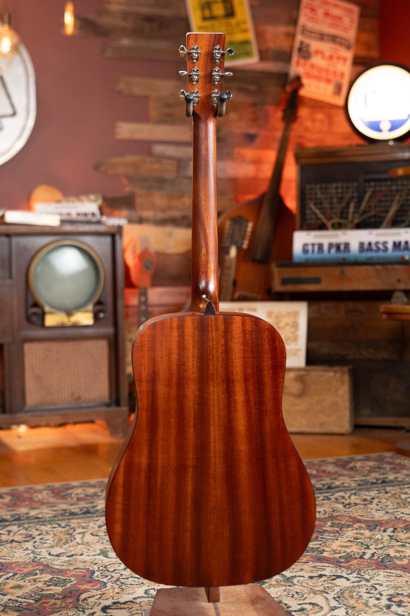 Eastman E1D-CLA Sitka/Sapele Classic Finish Dreadnought Acoustic Guitar #5387