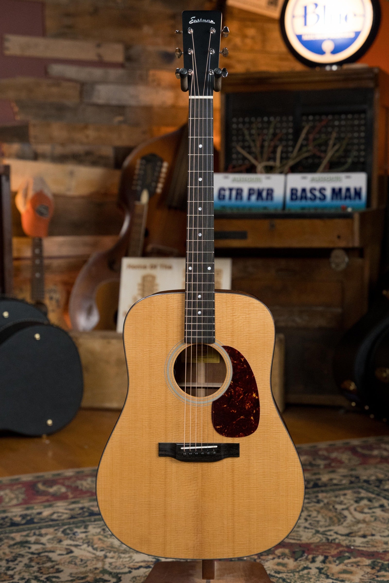 Eastman E1D-DLX Sitka/Sapele Dreadnought Guitar w/Fishman Pickup #6121