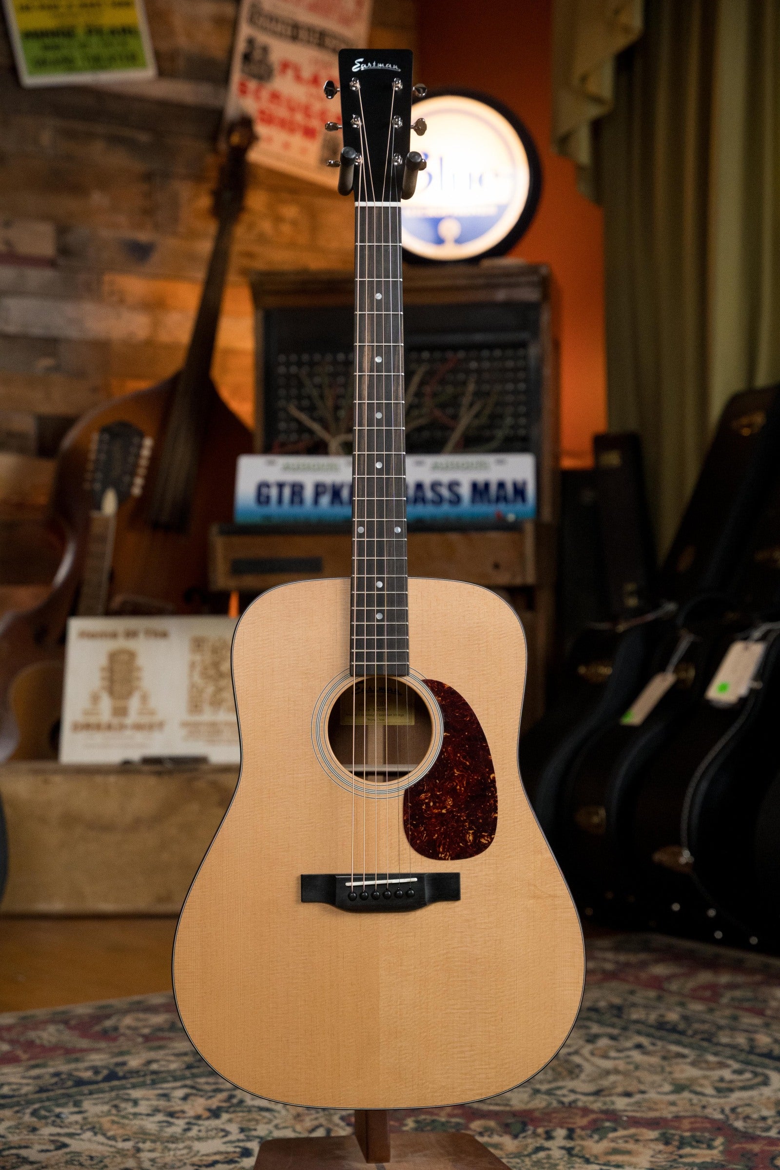Eastman E1D Sitka/Sapele Dreadnought Acoustic Guitar #2515