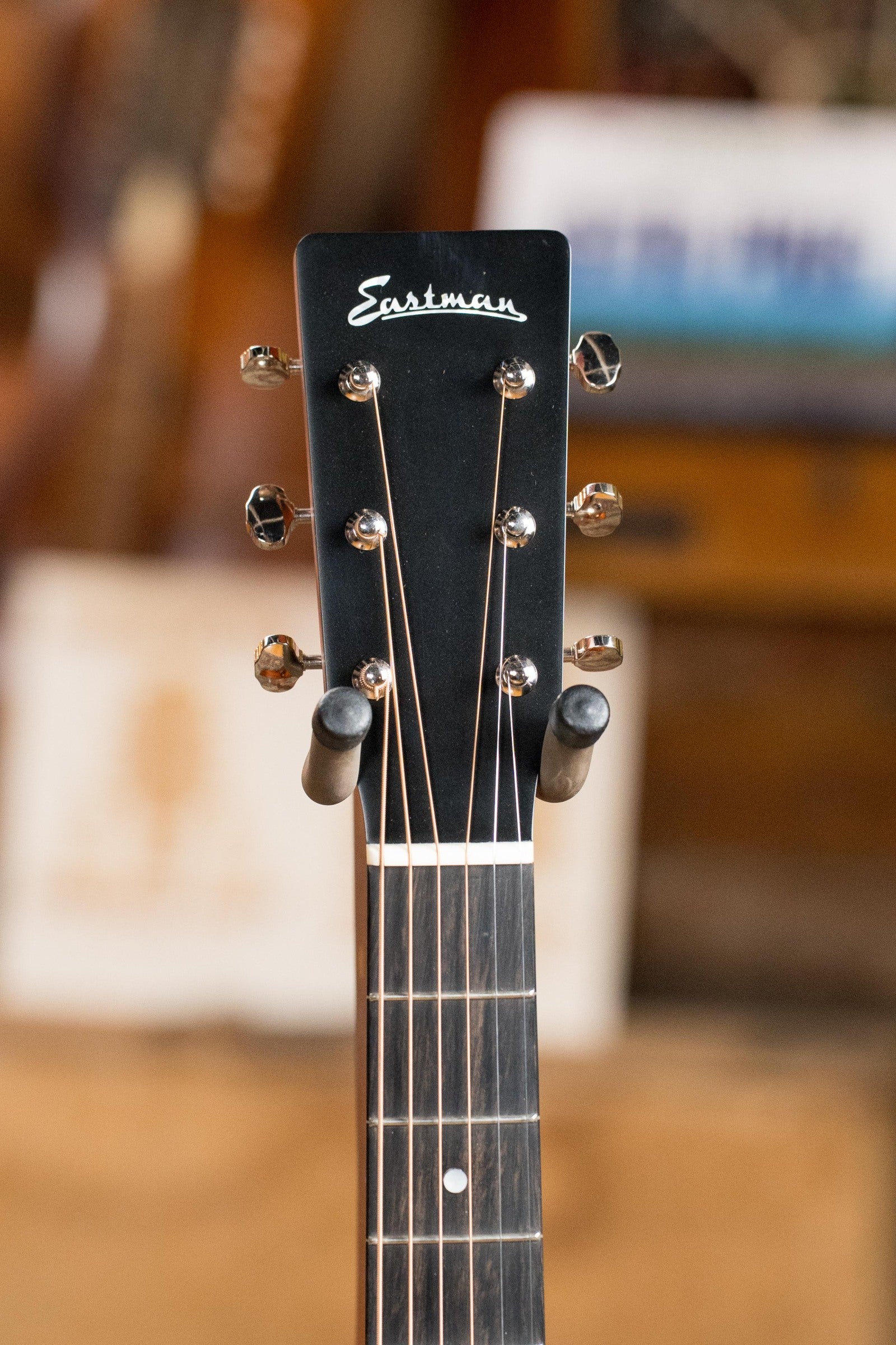 Eastman E1OM-CLA All Solid Sitka/Sapele Classic Finish Acoustic Guitar #9225