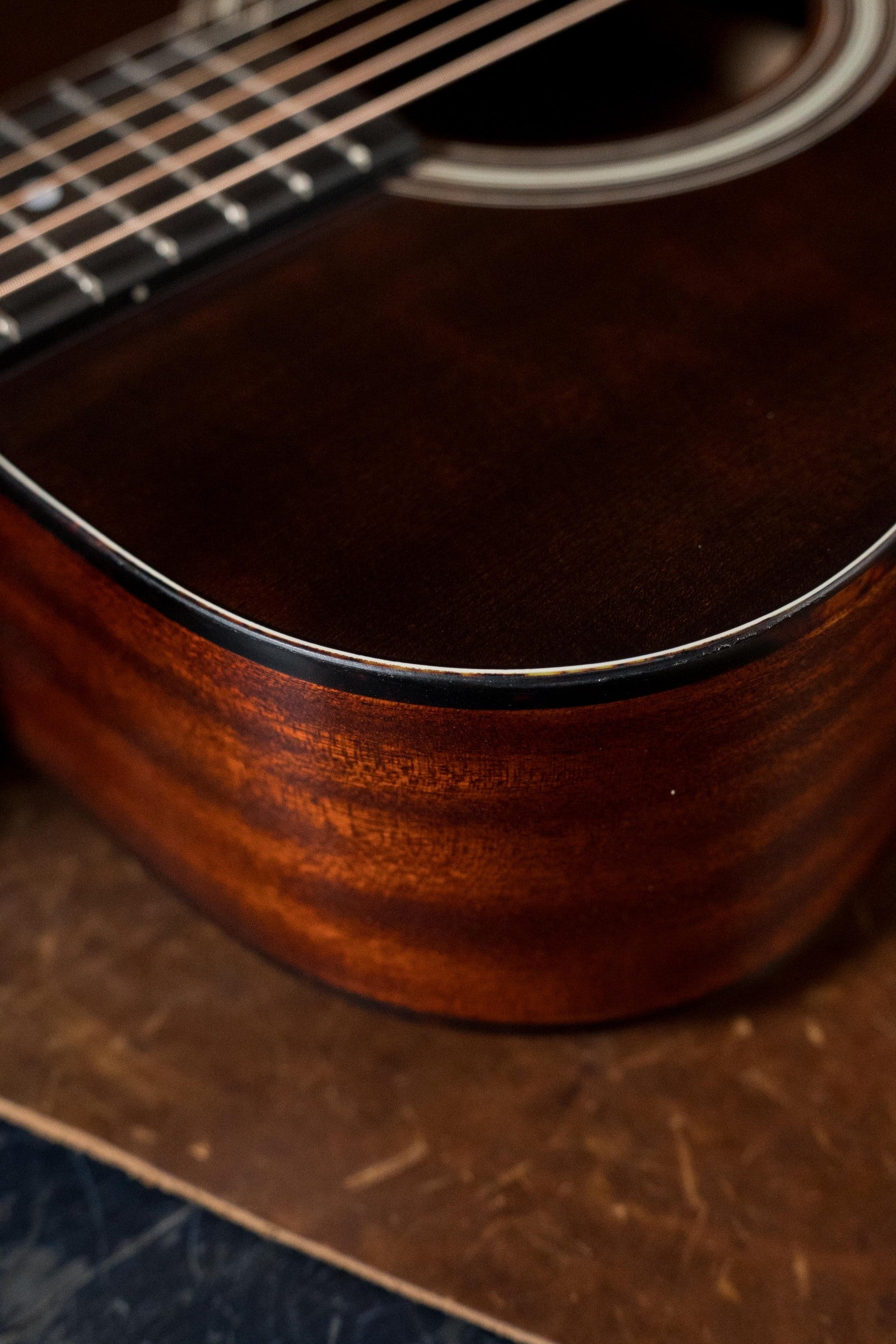 Eastman E1OM-CLA All Solid Sitka/Sapele Classic Finish Acoustic Guitar #9508