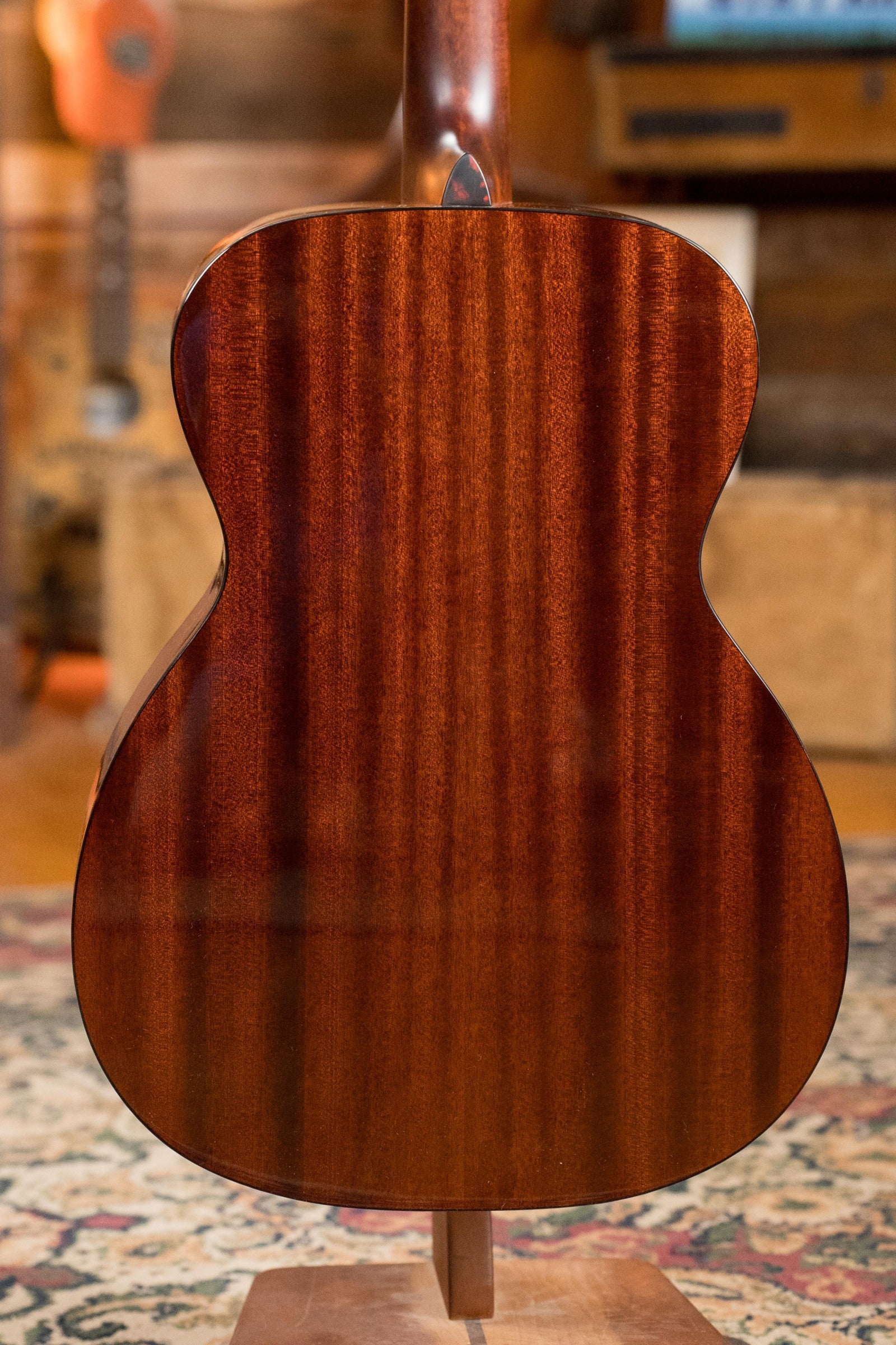 Eastman E1OM-DLX All Solid Sitka/Sapele Guitar w/Fishman Pickup #4853