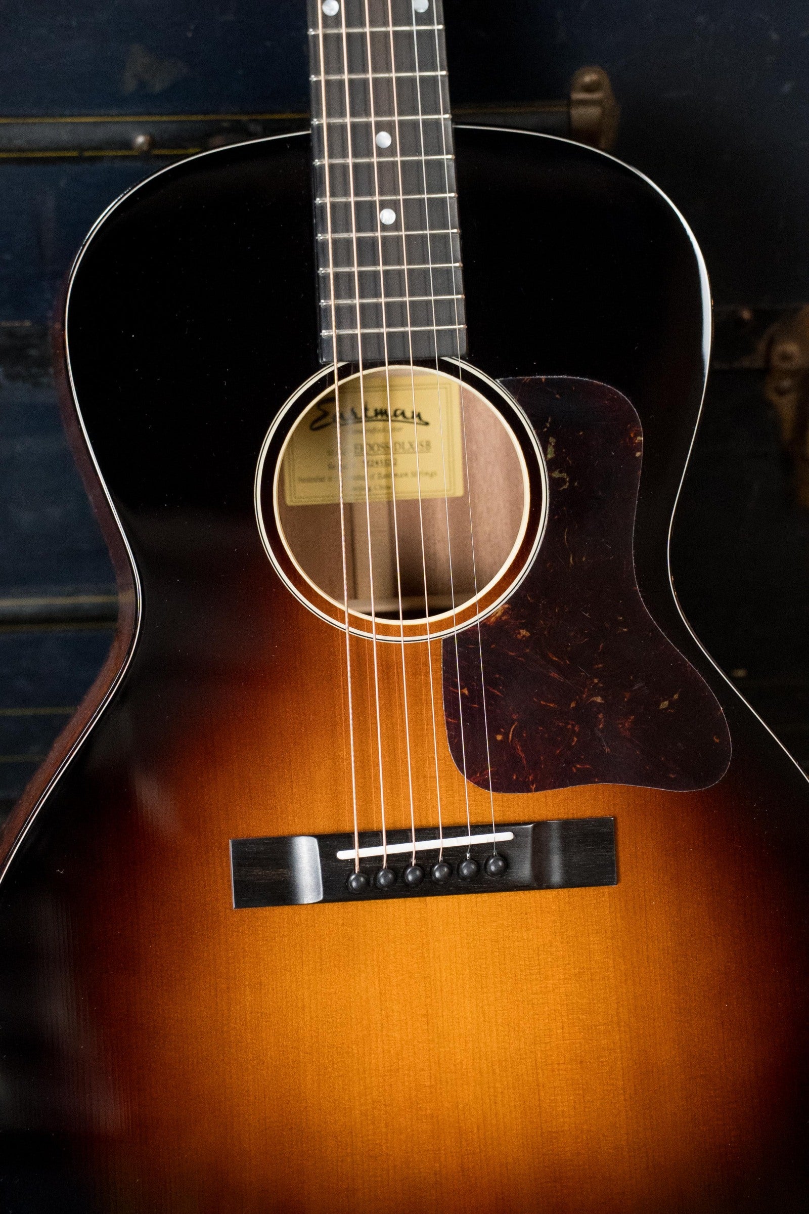 Eastman E1OOSS-DLX-SB Sitka/Sapele Sunburst Slope Shoulder Guitar w/Fishman Pickup #3212