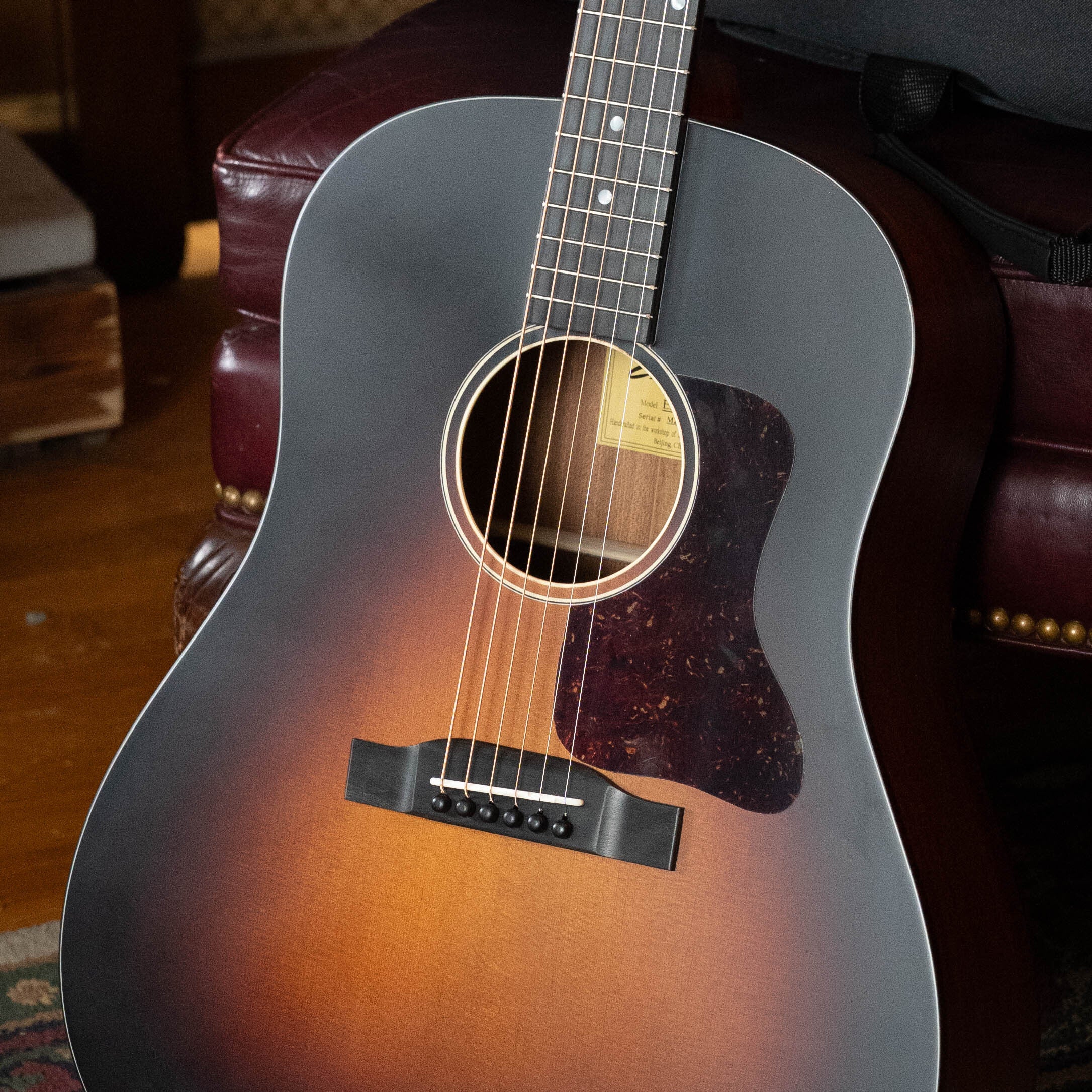 Eastman E1SS-SB Sitka/Sapele Sunburst Dreadnought Slope Shoulder Acoustic Guitar #1430