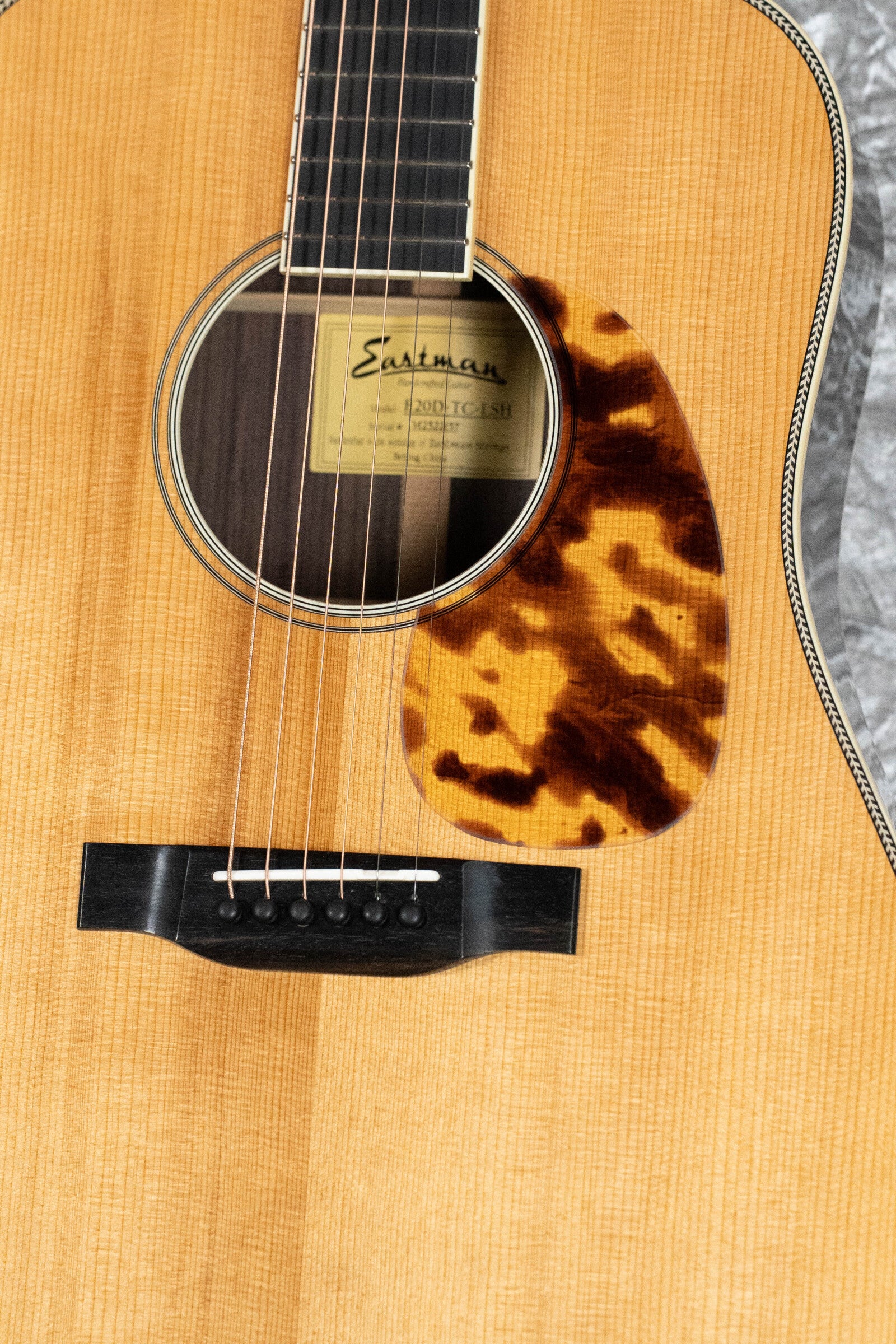 Eastman E20D-LSH-TC Thermo-Cured Adirondack/Rosewood Large Soundhole Dreadnought Acoustic Guitar #2157