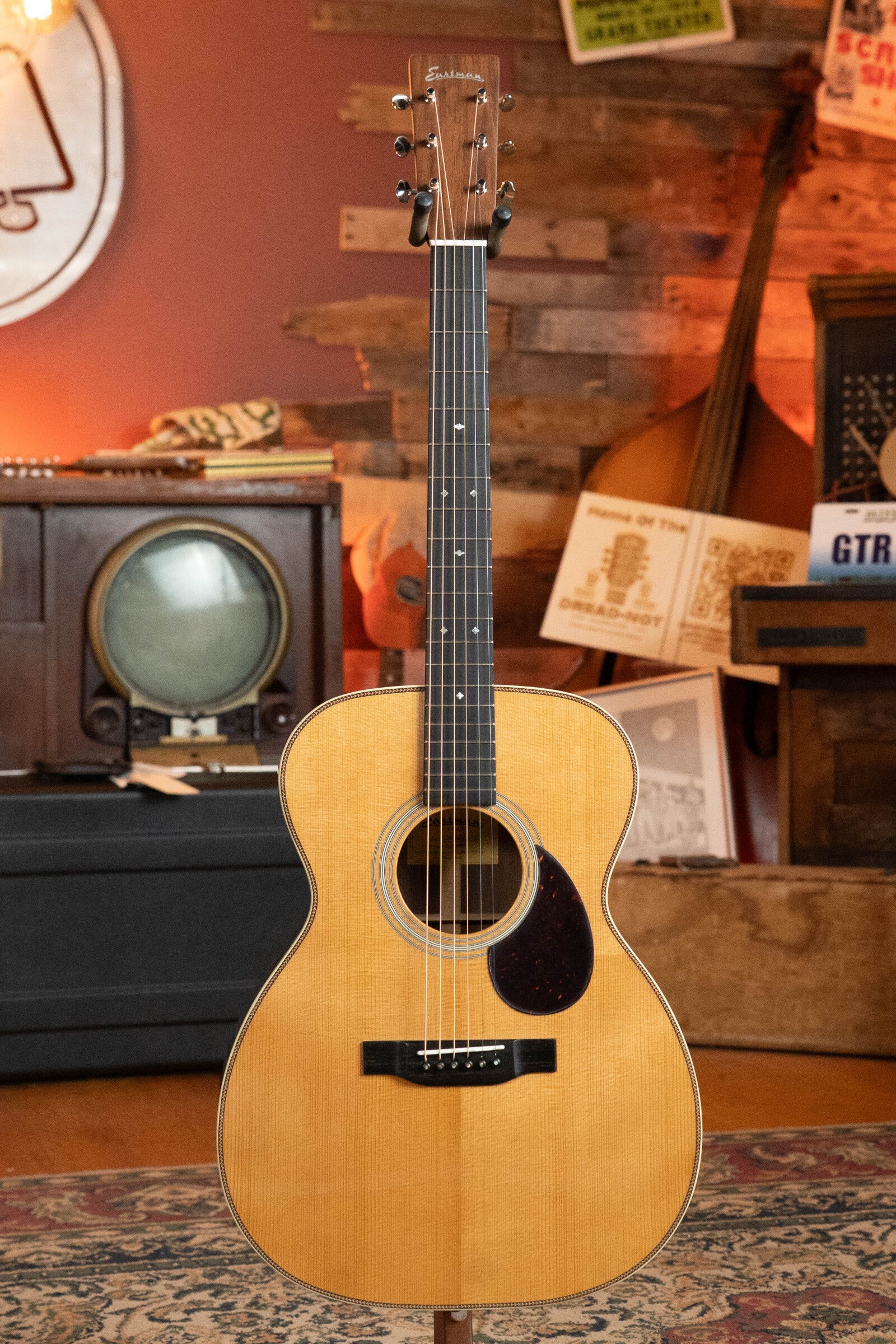 Eastman E20OM-MR-TC Thermo-cured Adirondack/Madagascar Rosewood Acoustic Guitar #8953