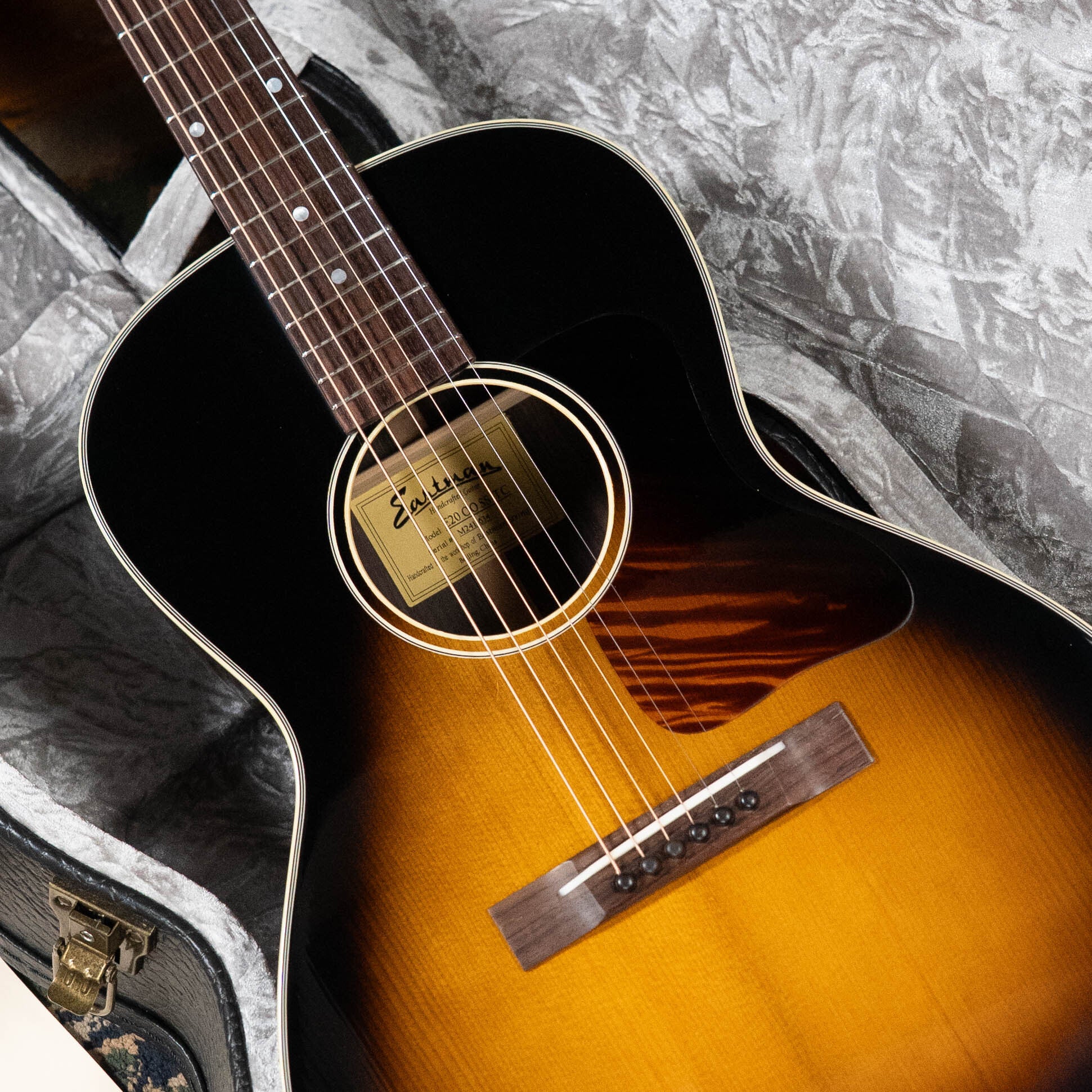 Eastman E20OOSS-TC Thermo-Cured Adirondack/Rosewood Natural Finish Slope Shoulder Acoustic Guitar #1634