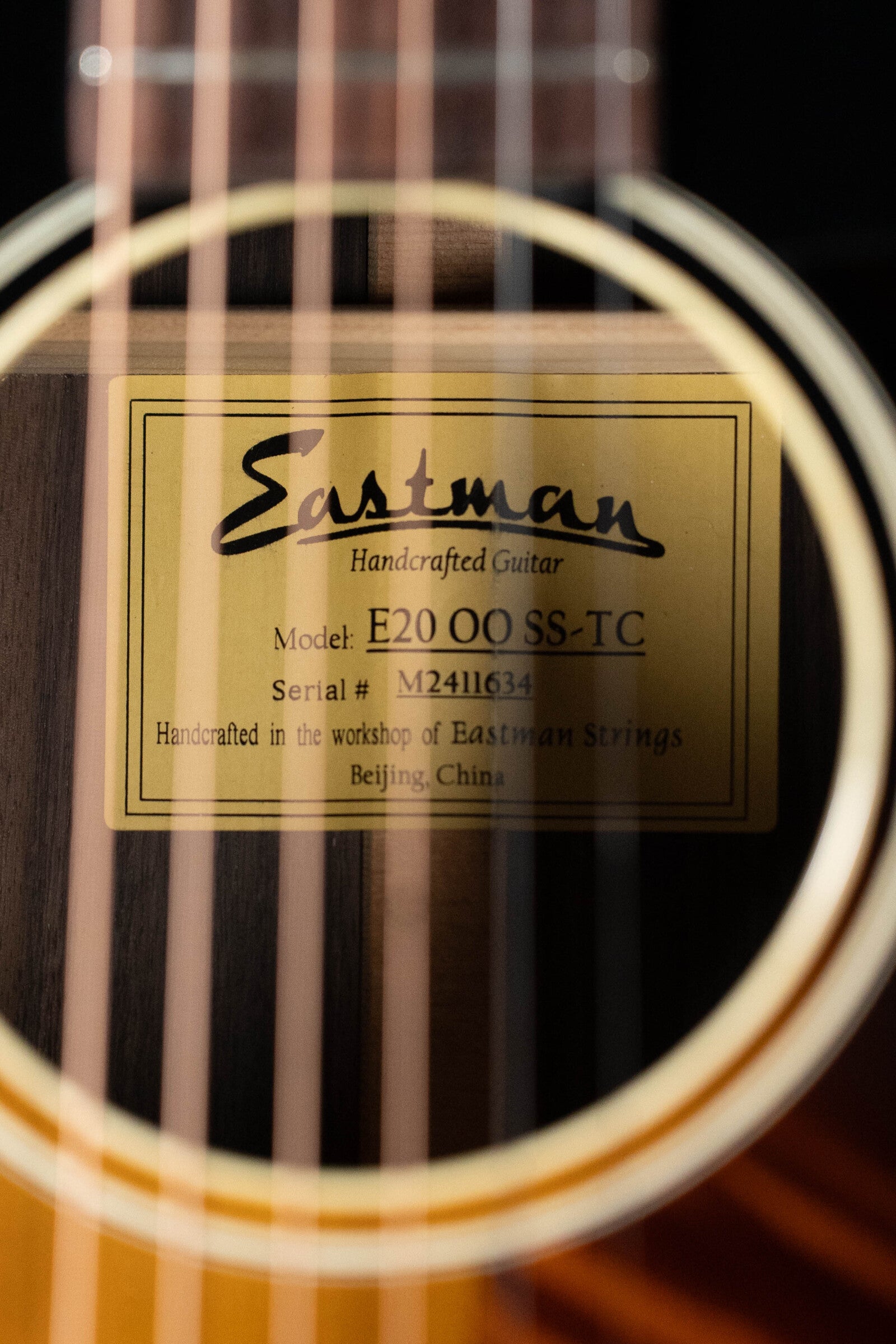 Eastman E20OOSS-TC Thermo-Cured Adirondack/Rosewood Natural Finish Slope Shoulder Acoustic Guitar #1634