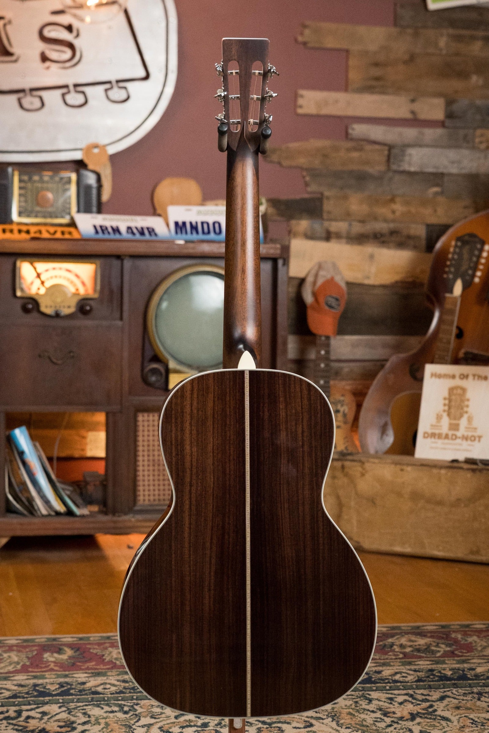 Eastman E20OO-TC Thermo-Cured Adirondack/Rosewood Acoustic Guitar #2833