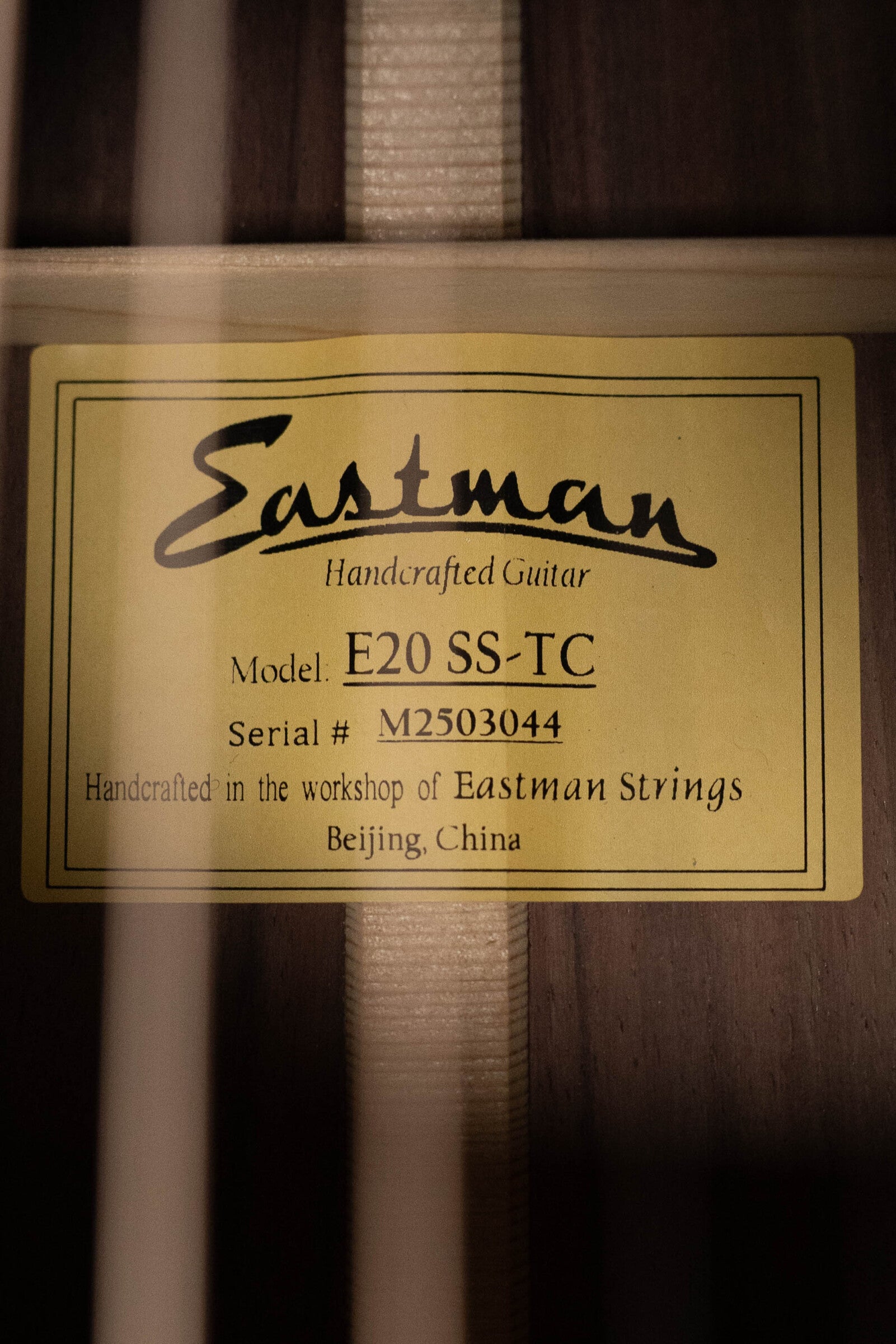 Eastman E20SS-TC Thermo-Cured Adirondack/Rosewood Slope Shoulder Dreadnought Acoustic Guitar #3044