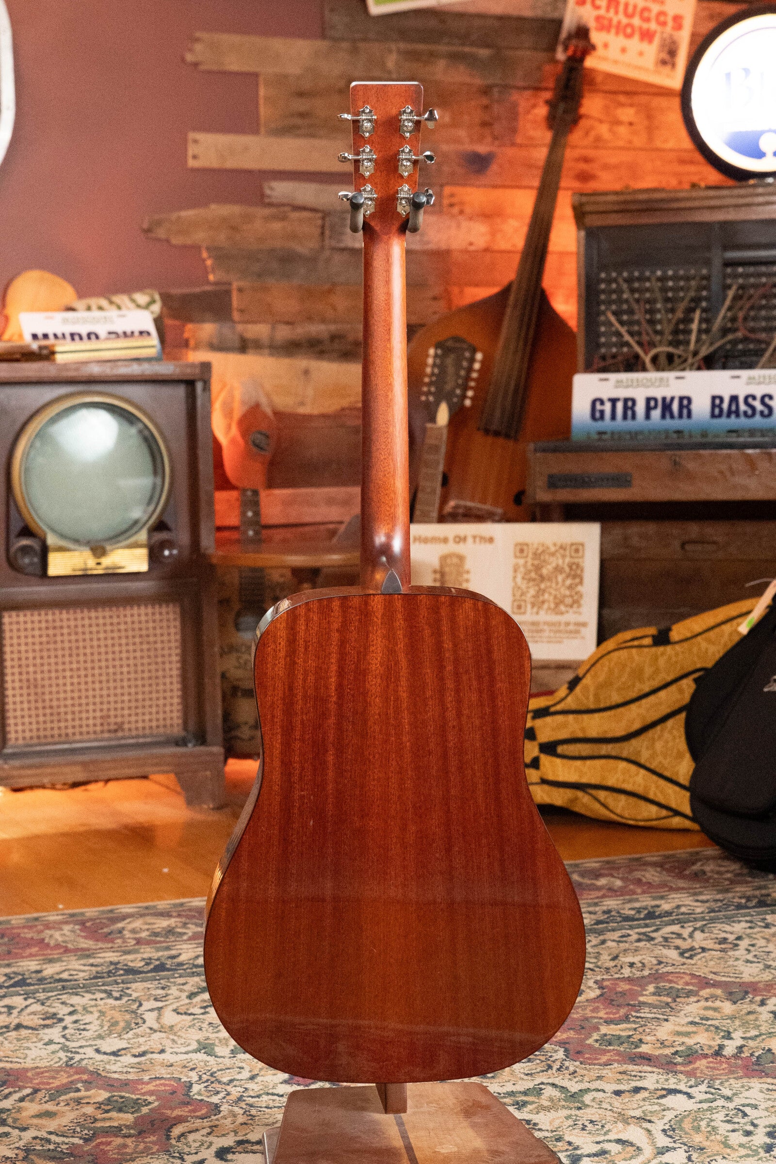 Eastman E2D-DLX-SB Cedar/Sapele Sunburst Dreadnought Guitar w/Fishman Pickup #3162