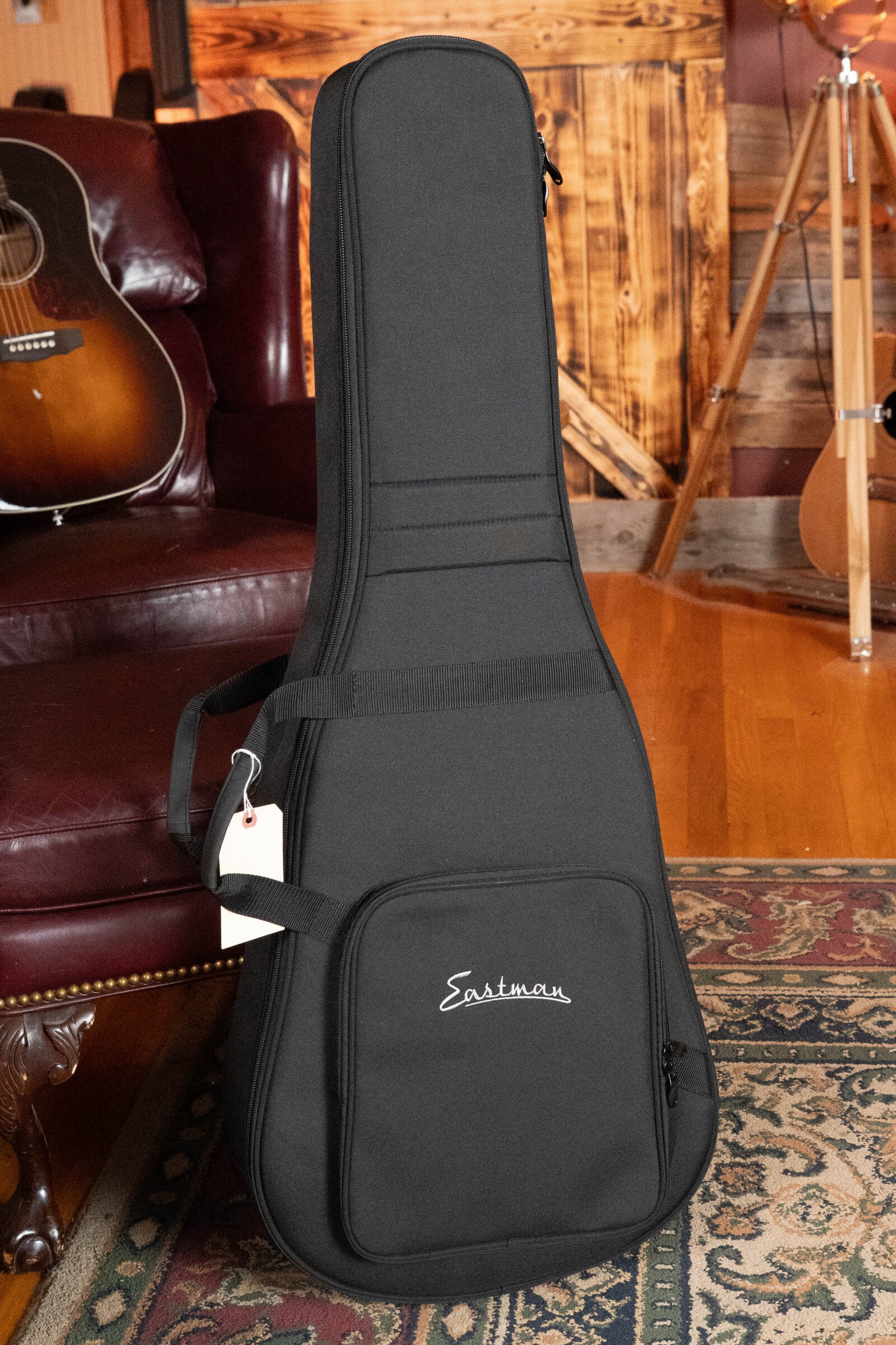Eastman E2D-DLX-SB Cedar/Sapele Sunburst Dreadnought Guitar w/Fishman Pickup #3162