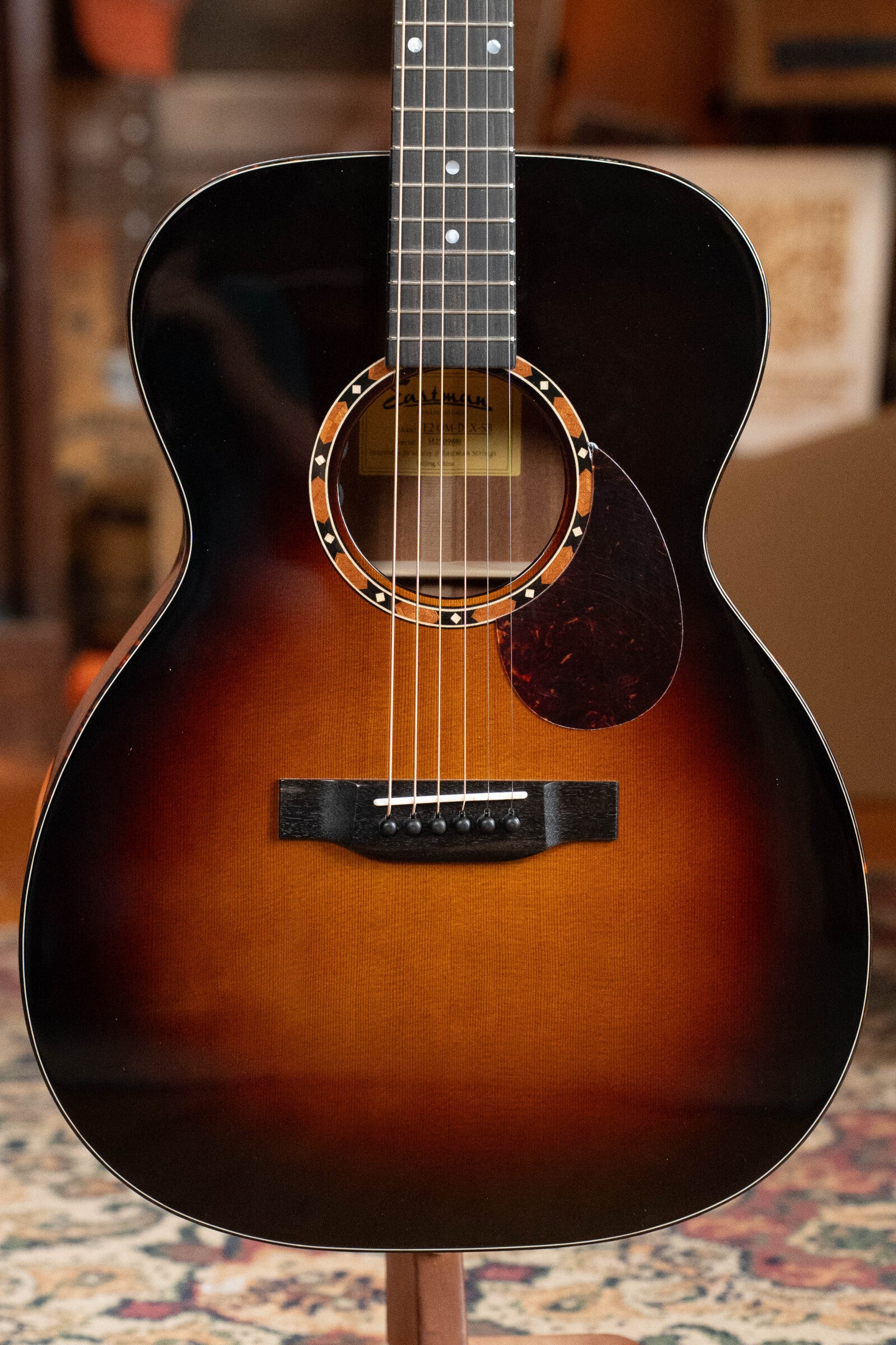 Eastman E2OM-DLX-SB Cedar/Sapele Sunburst Guitar w/Fishman Pickup #9681