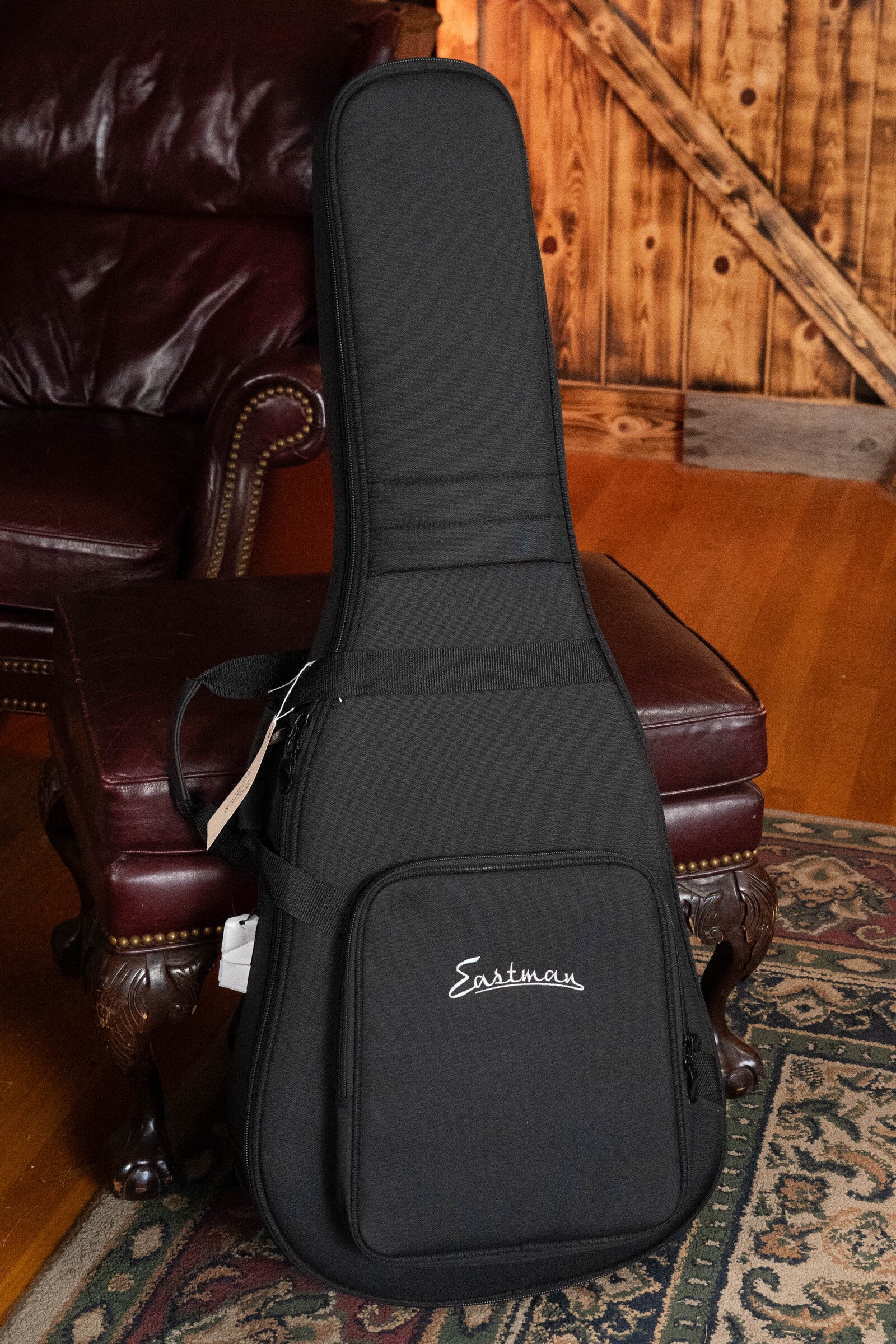 Eastman E3OM-DLX Sitka/Ovangkol Acoustic Guitar w/ Fishman Pickup #4492