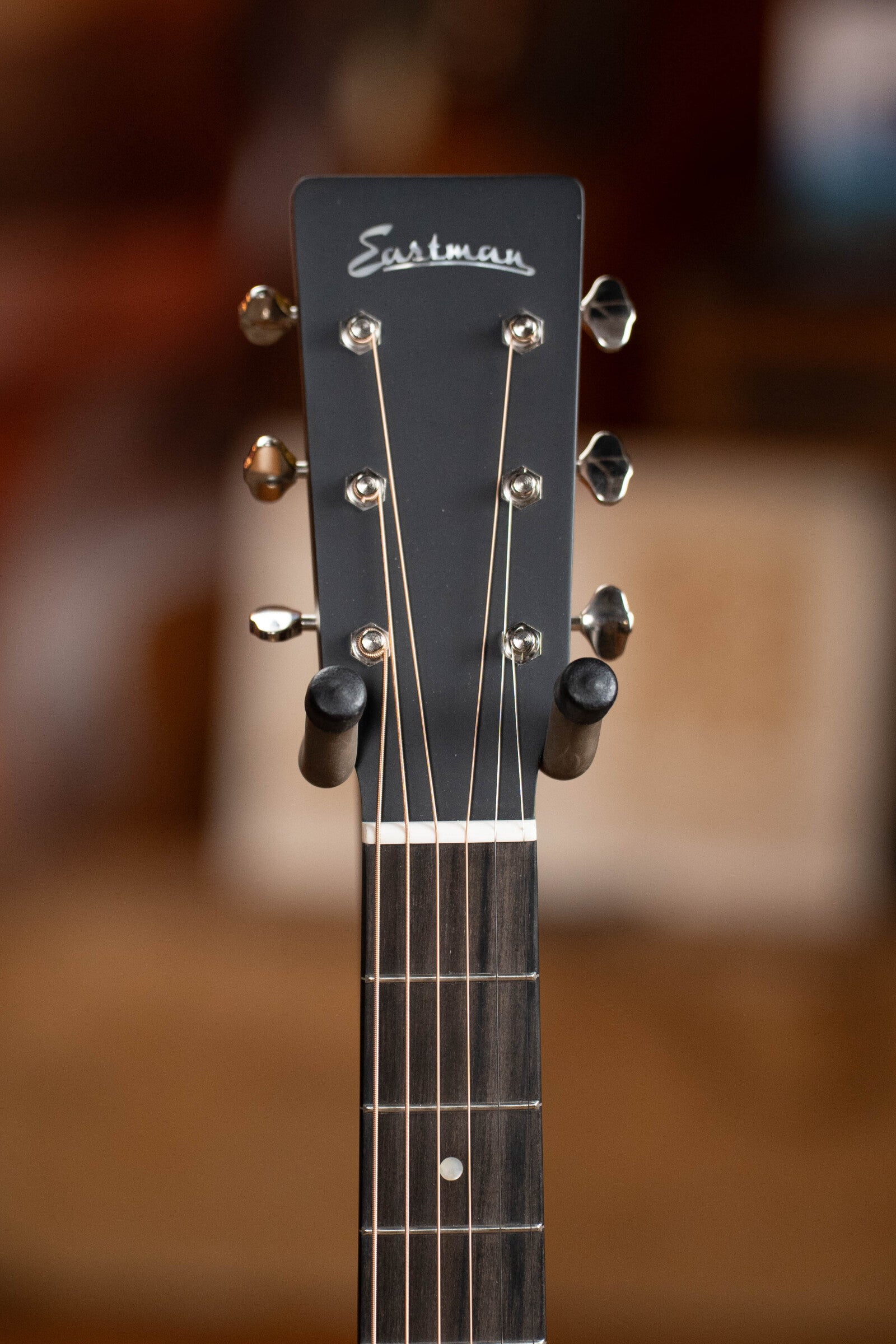 Eastman E3OM-DLX Sitka/Ovangkol Acoustic Guitar w/ Fishman Pickup #4494