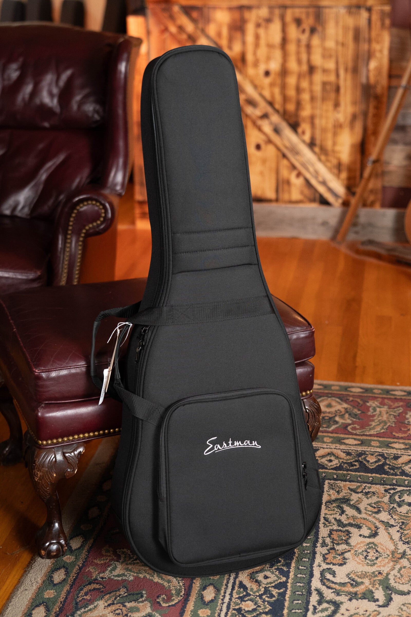 Eastman E3OM-DLX Sitka/Ovangkol Acoustic Guitar w/ Fishman Pickup #4494