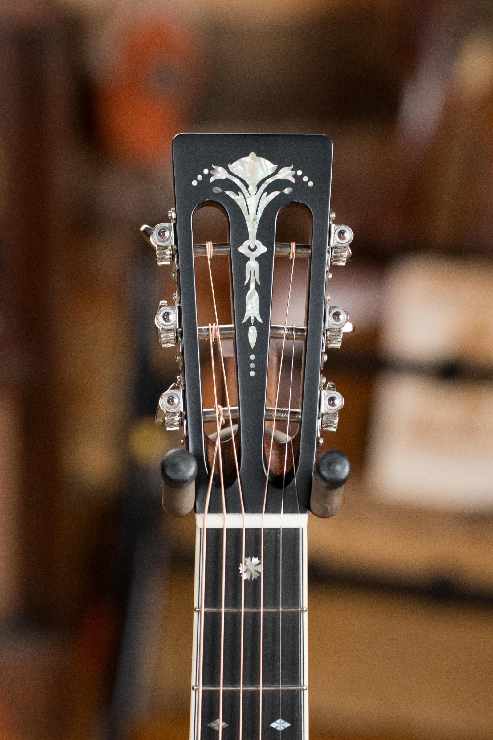 Eastman E40OO-MR-TC-SB AAA Grade Adirondack/Madagascar Rosewood Sunburst OO Acoustic Guitar #4909
