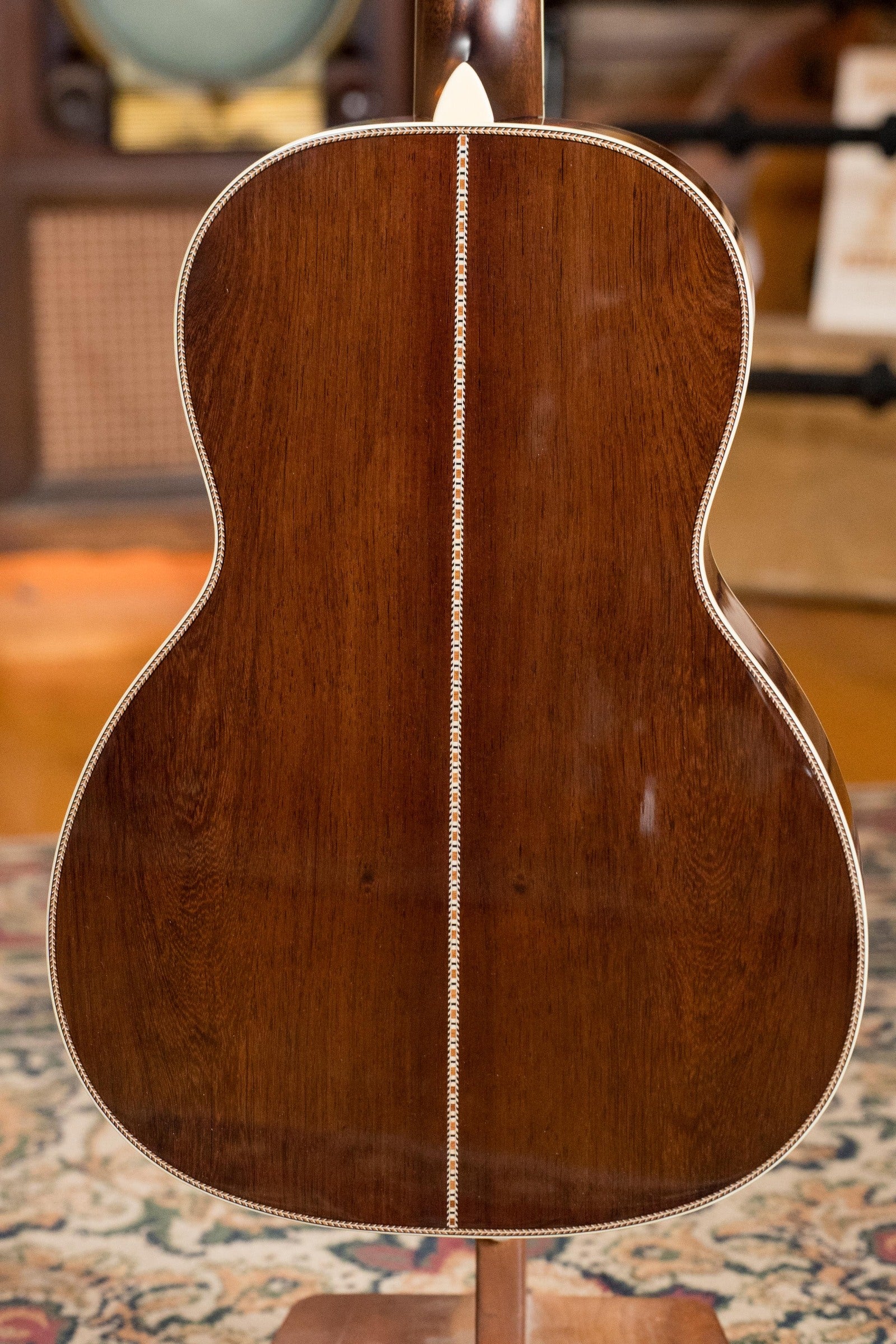 Eastman E40OO-MR-TC-SB AAA Grade Adirondack/Madagascar Rosewood Sunburst OO Acoustic Guitar #4909