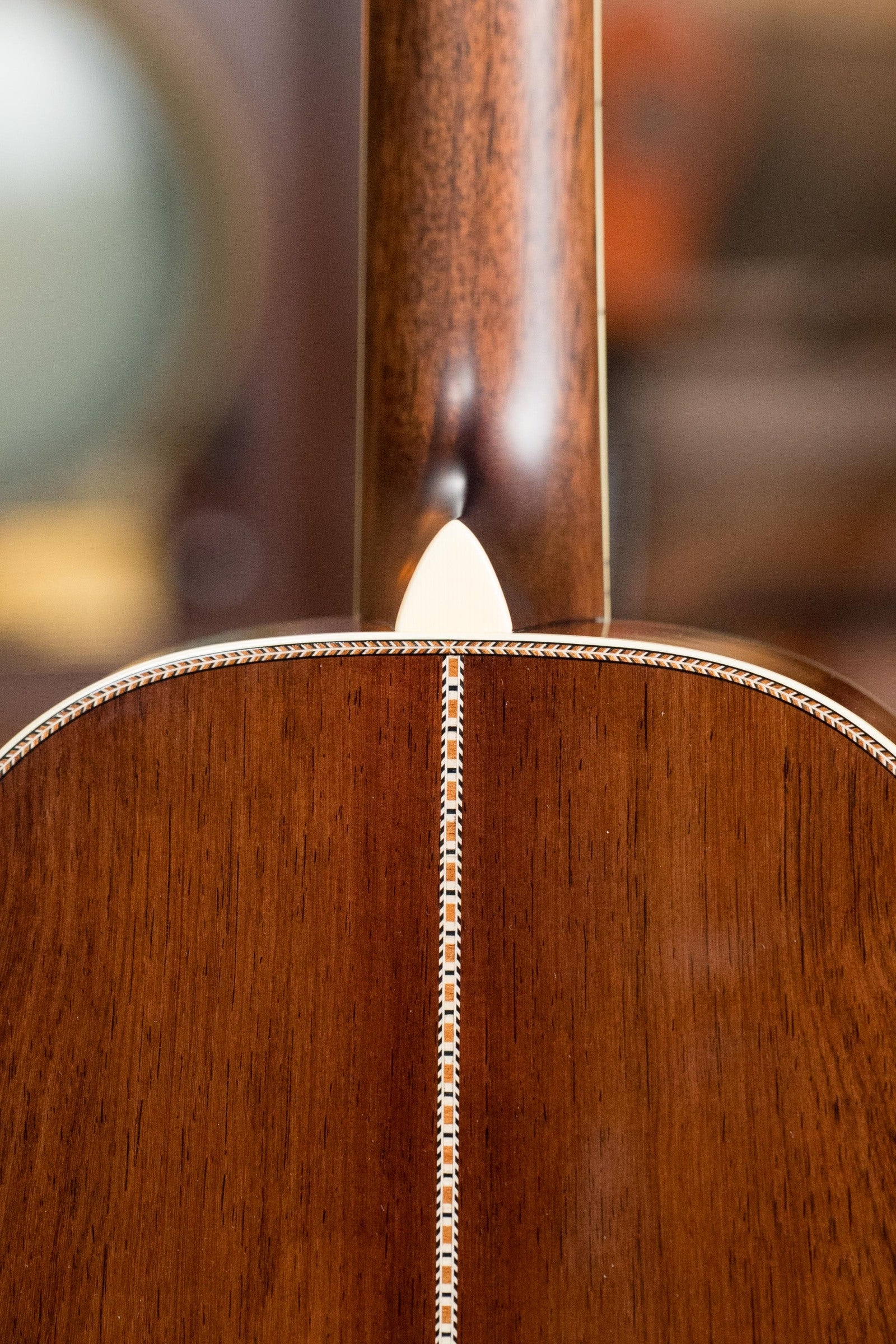 Eastman E40OO-MR-TC-SB AAA Grade Adirondack/Madagascar Rosewood Sunburst OO Acoustic Guitar #4909