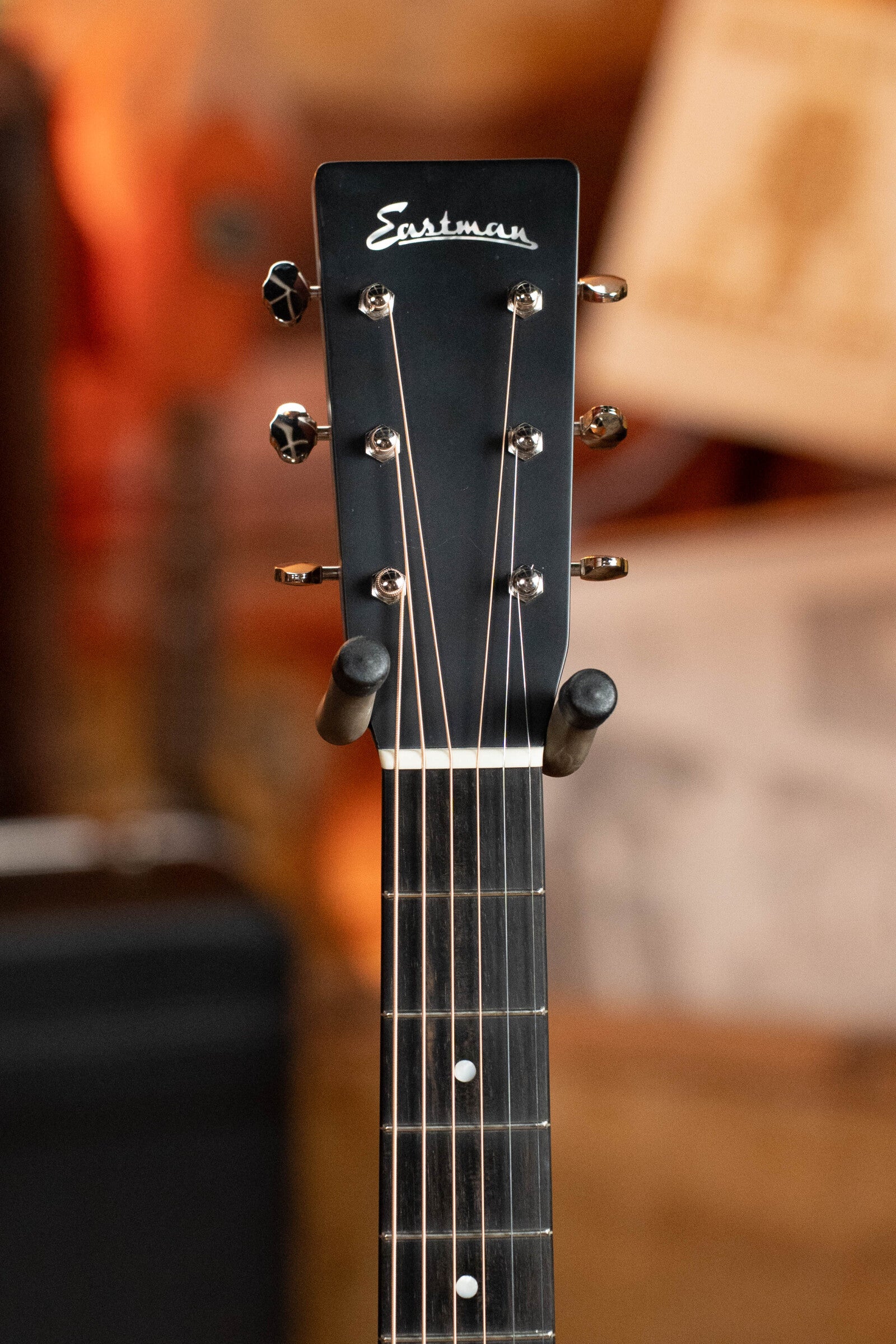 Eastman E6OM-TC Thermo-Cured Sitka/Mahogany Orchestra Model Acoustic Guitar #5907