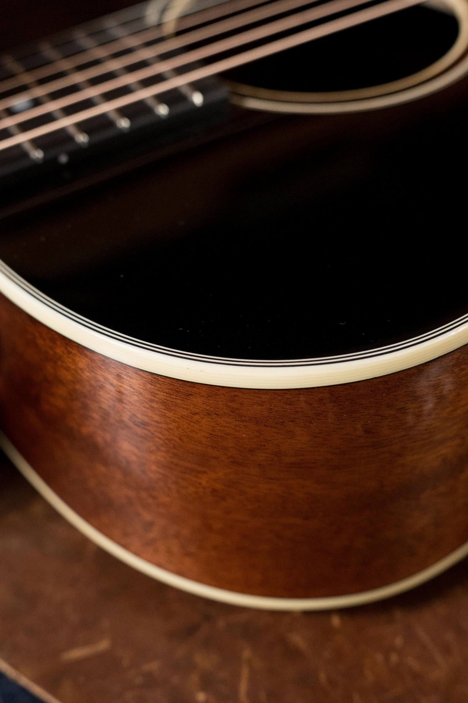 Eastman E6SS-TC-SB Thermo-Cured Sitka/Mahogany Sunburst Slope Shoulder Dreadnought Acoustic Guitar #2865