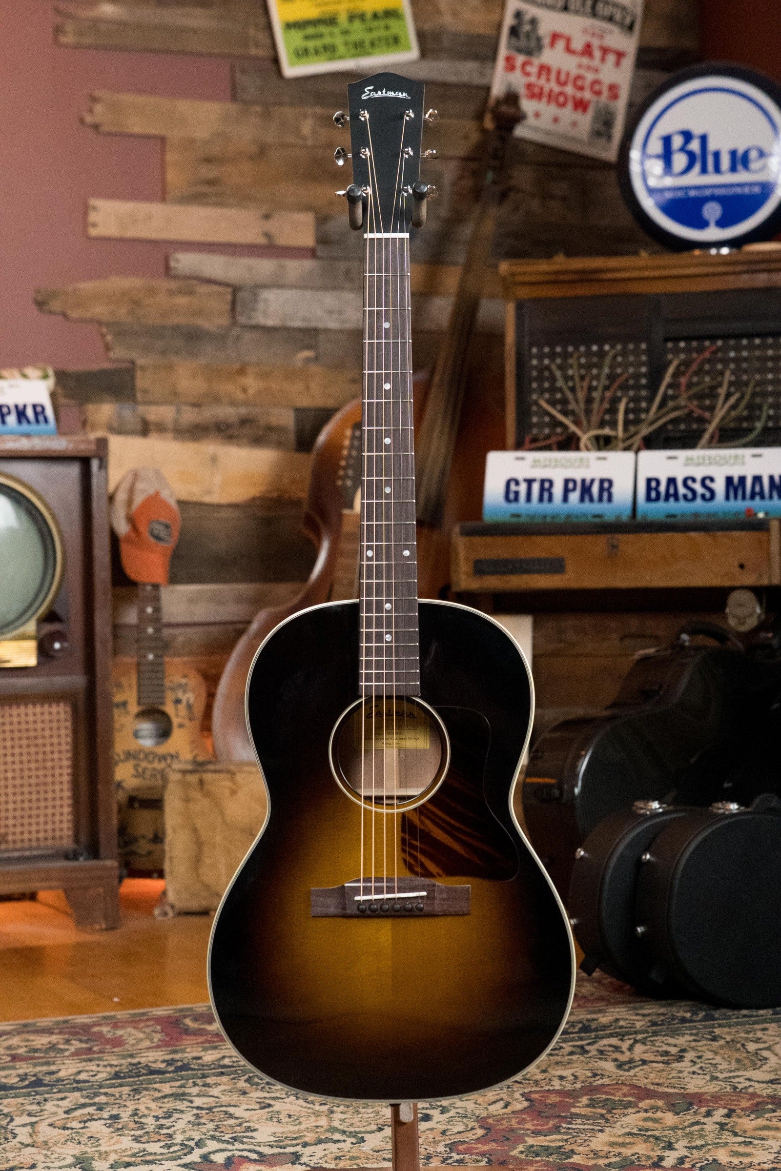 Eastman E6-LGSS-TC-SB Thermo-Cured Sitka/Mahogany LG-Style Slope Shoulder Sunburst Acoustic Guitar #8361