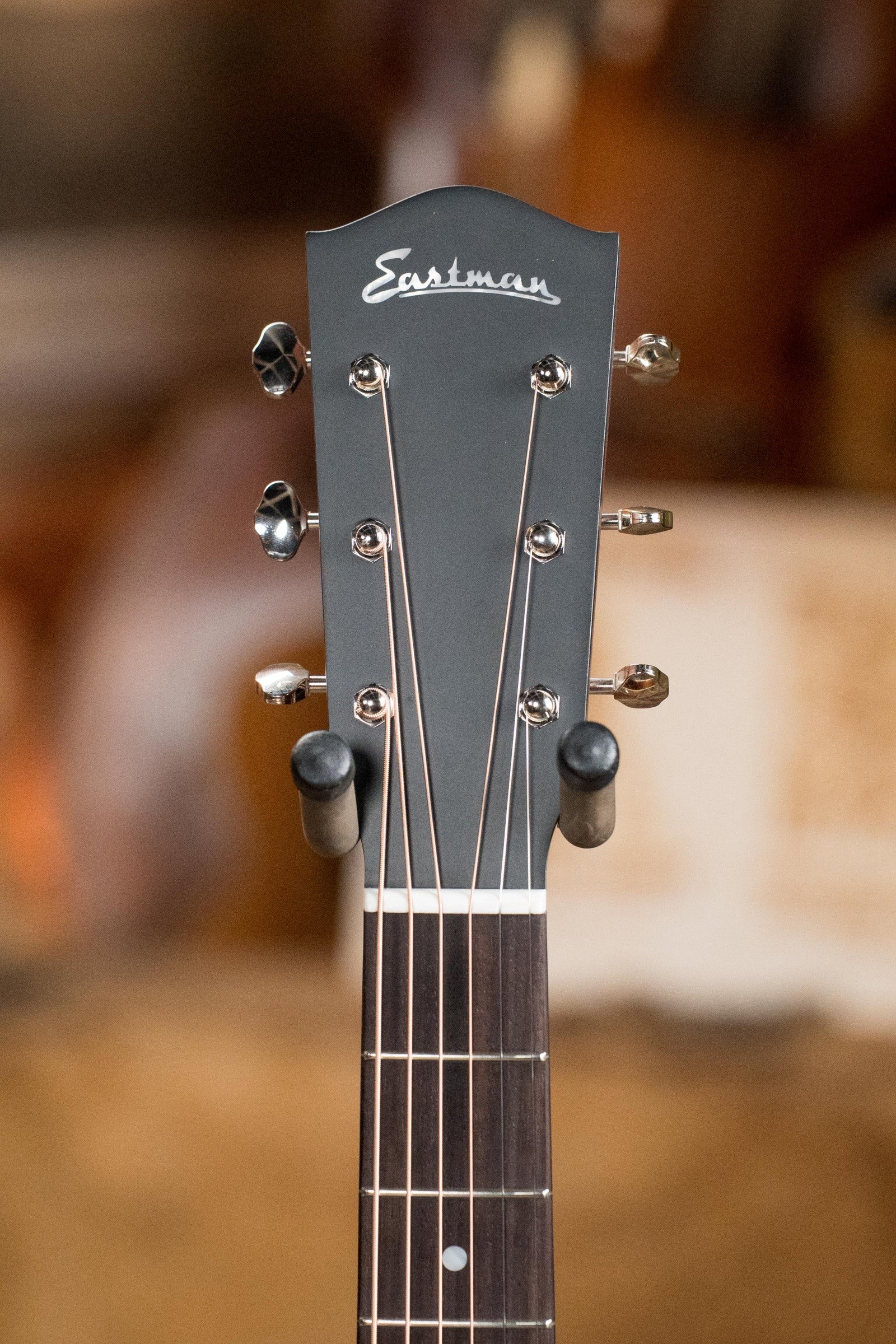 Eastman E6-LGSS-TC-SB Thermo-Cured Sitka/Mahogany LG-Style Slope Shoulder Sunburst Acoustic Guitar #8361