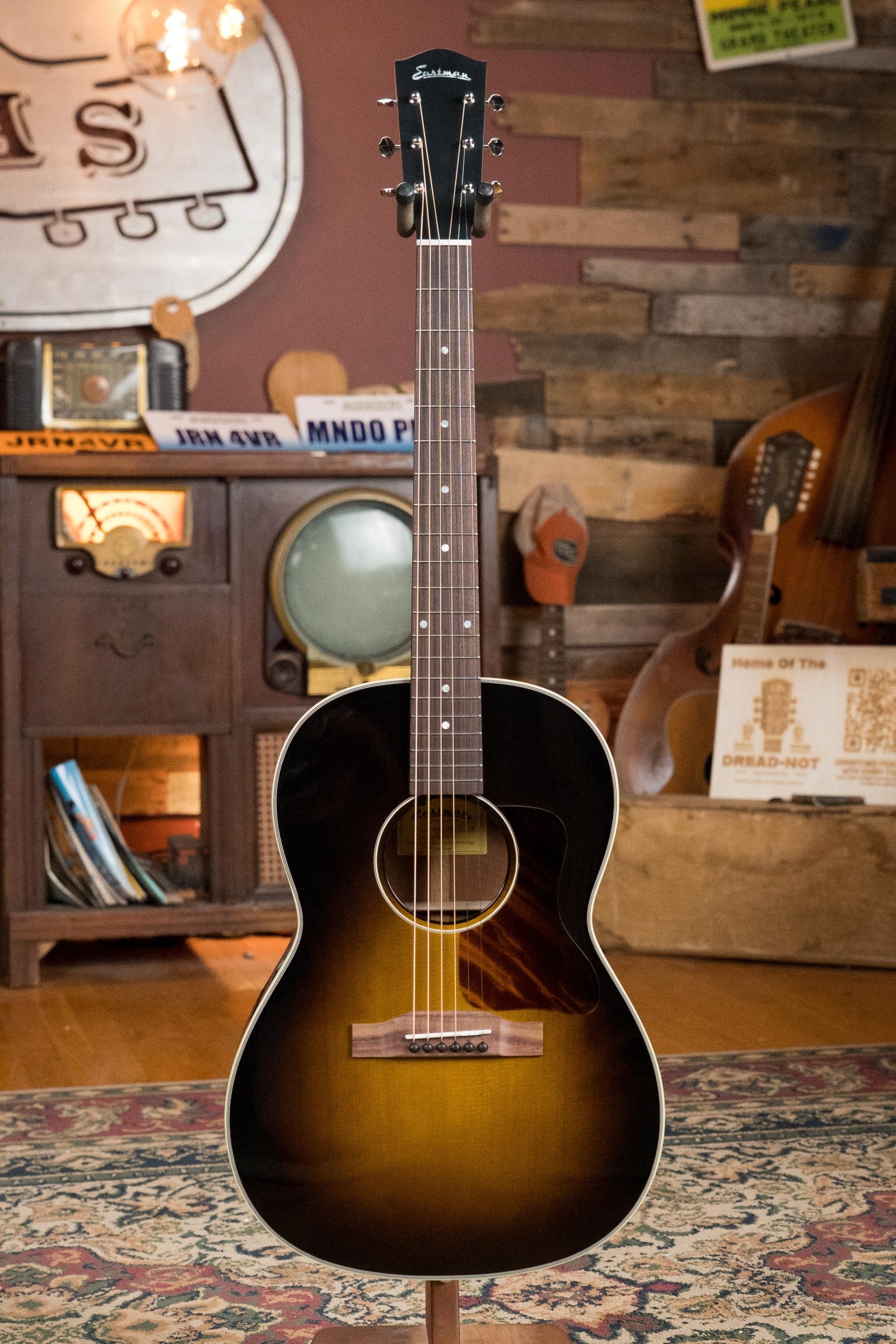 Eastman E6-LGSS-TC-SB Thermo-Cured Sitka/Mahogany LG-Style Slope Shoulder Sunburst Acoustic Guitar #9354