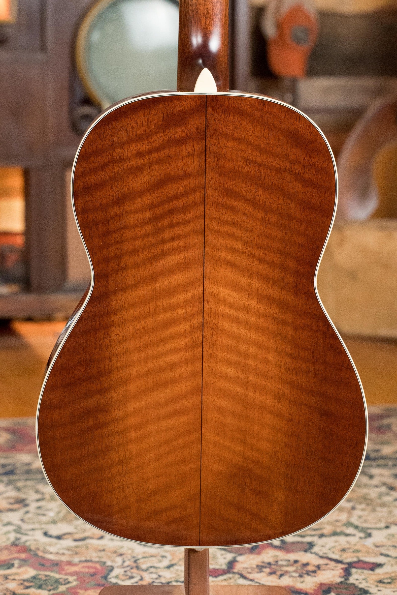 Eastman E6-LGSS-TC-SB Thermo-Cured Sitka/Mahogany LG-Style Slope Shoulder Sunburst Acoustic Guitar #9354