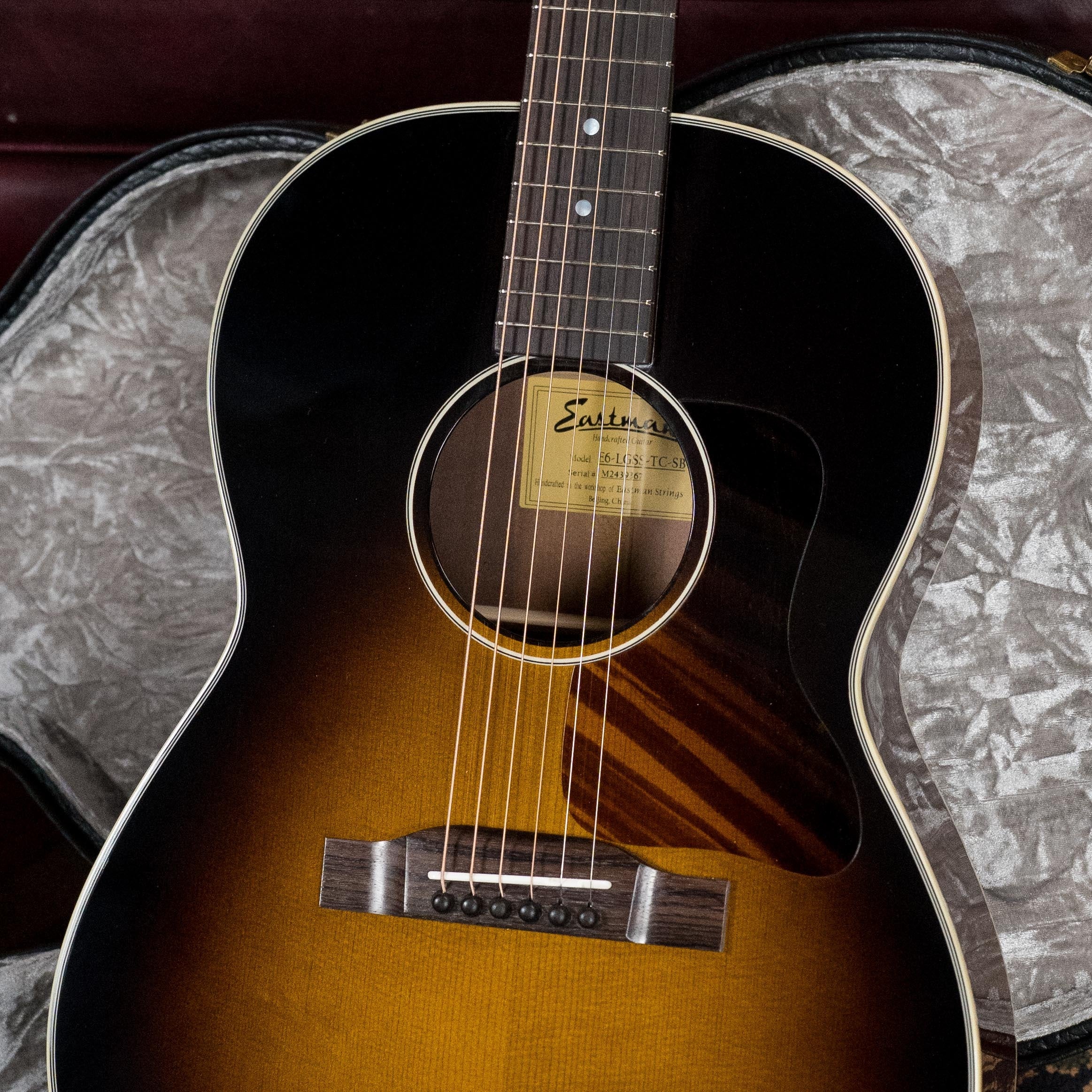 Eastman E6-LGSS-TC-SB Thermo-Cured Sitka/Mahogany LG-Style Slope Shoulder Sunburst Acoustic Guitar #9367