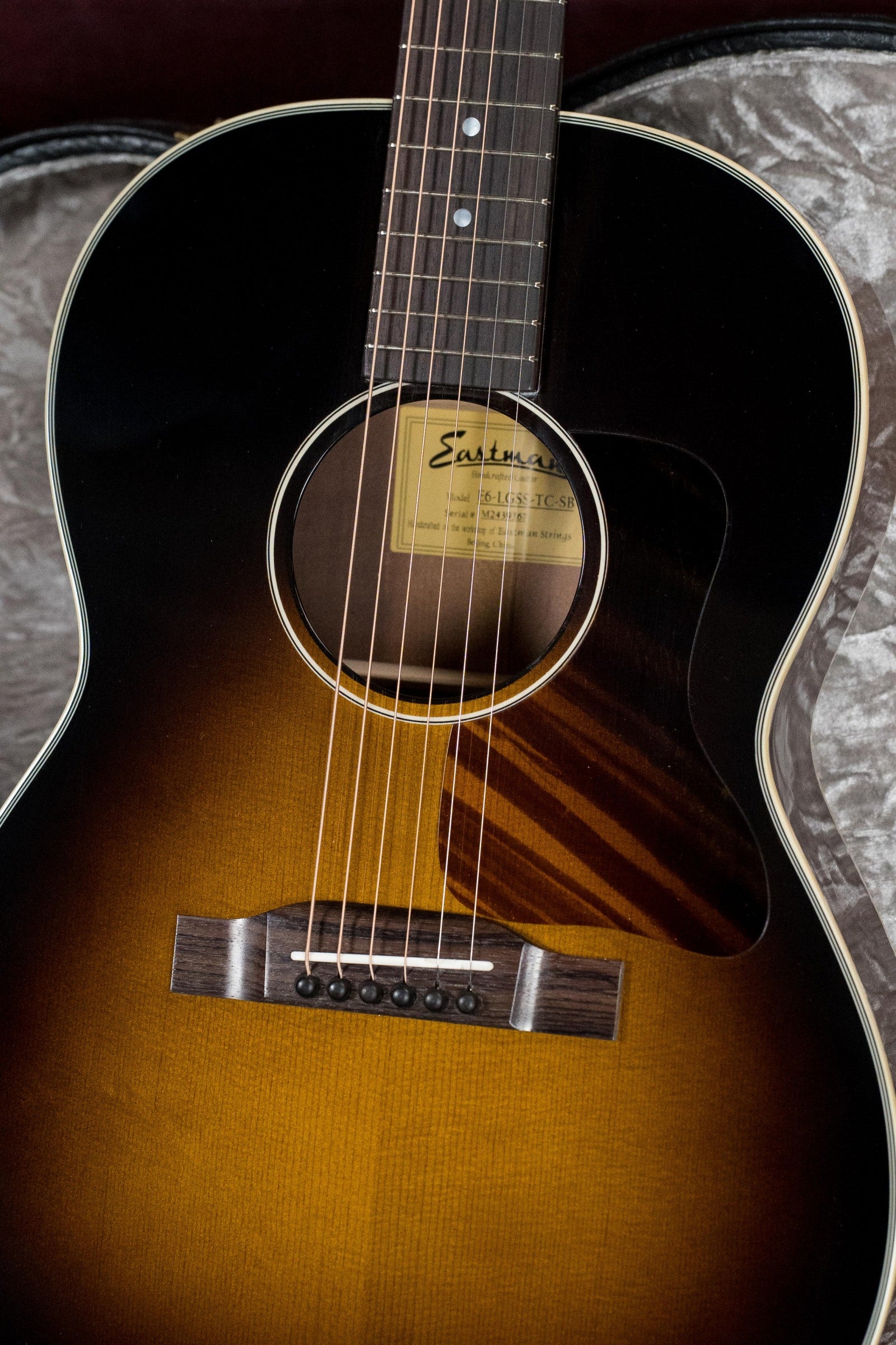 Eastman E6-LGSS-TC-SB Thermo-Cured Sitka/Mahogany LG-Style Slope Shoulder Sunburst Acoustic Guitar #9367