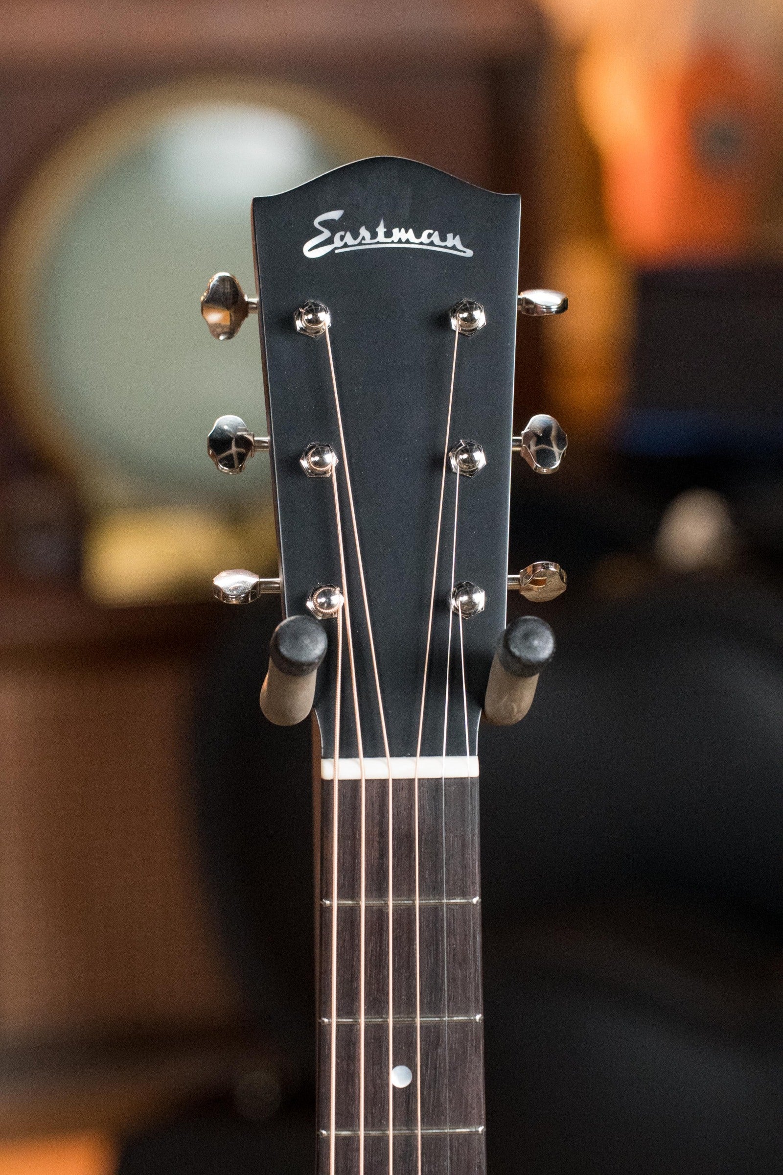 Eastman E6-LGSS-TC-SB Thermo-Cured Sitka/Mahogany LG-Style Slope Shoulder Sunburst Acoustic Guitar #9367