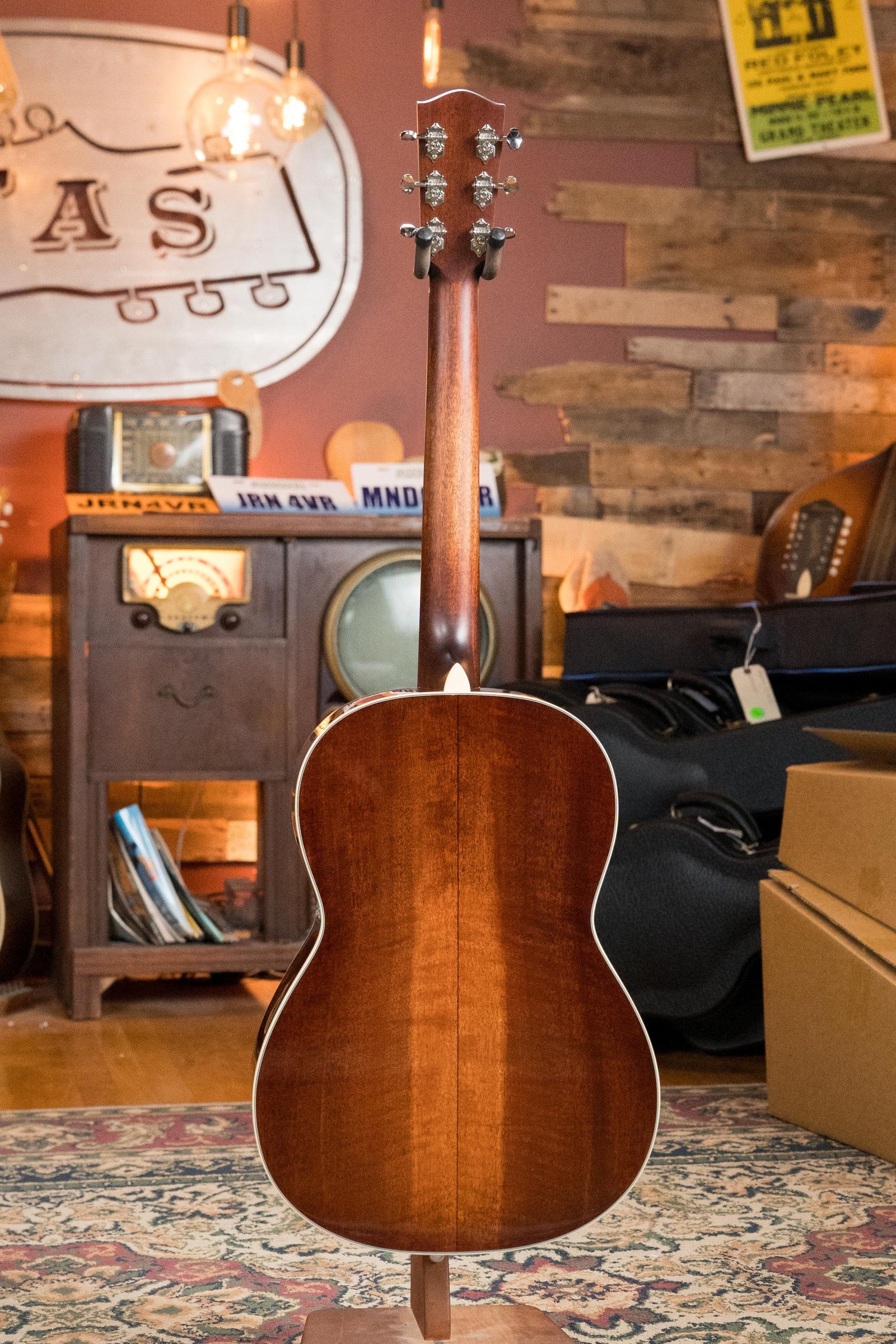 Eastman E6-LGSS-TC-SB Thermo-Cured Sitka/Mahogany LG-Style Slope Shoulder Sunburst Acoustic Guitar #9367