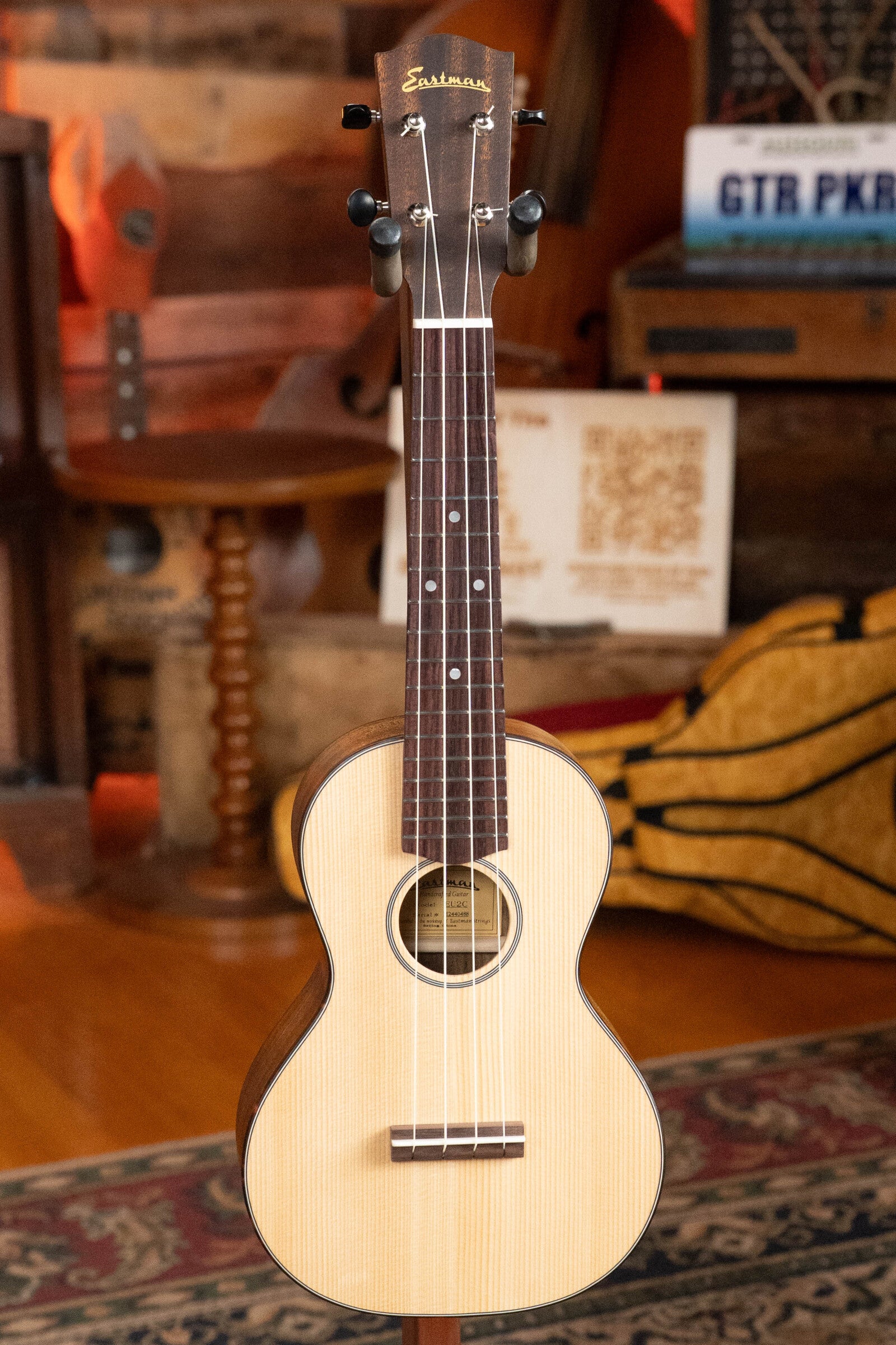 Eastman EU2-C Sitka/Ovangkol Concert Ukulele #0488