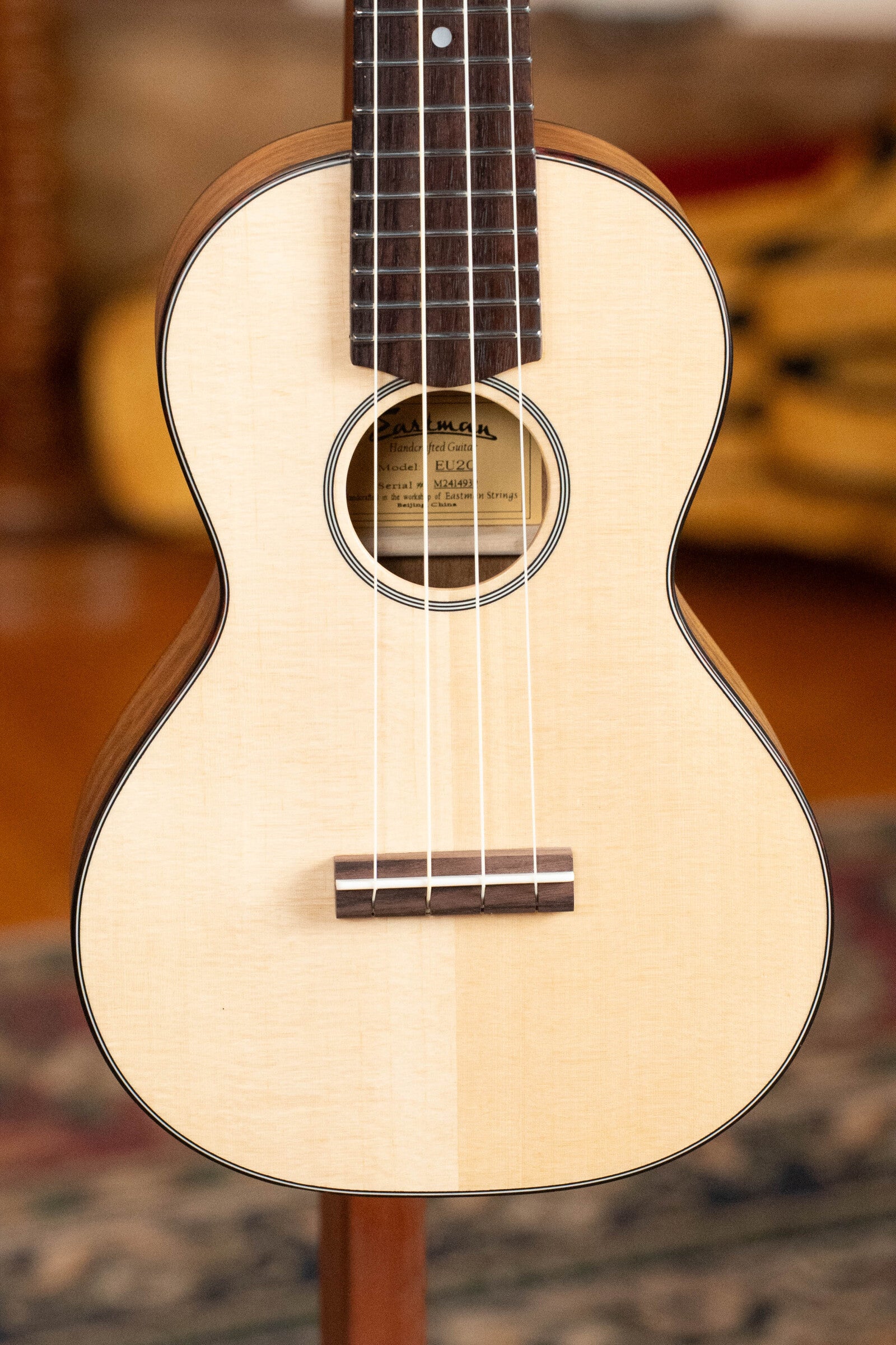 Eastman EU2-C Sitka/Ovangkol Concert Ukulele #4939
