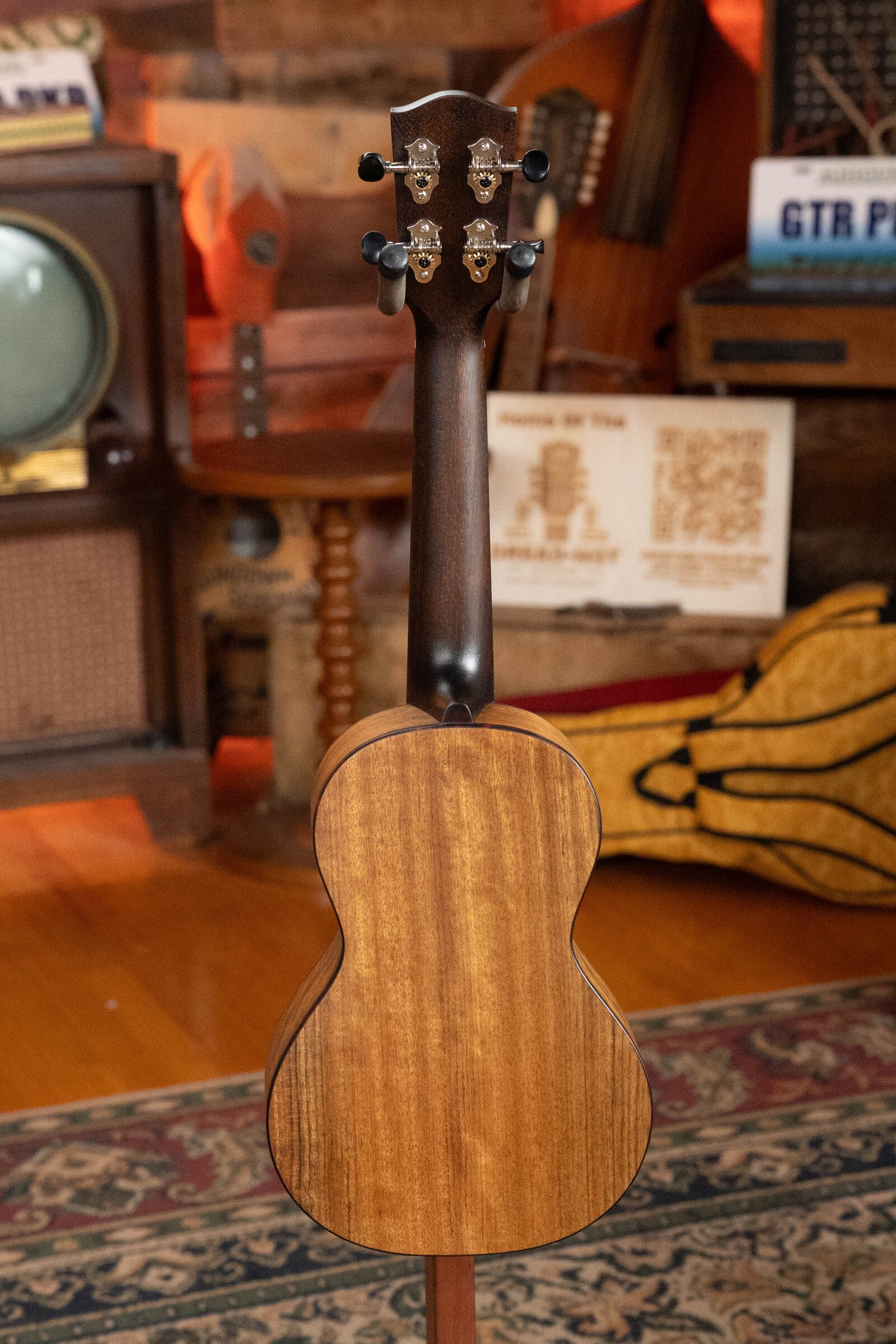 Eastman EU2-C Sitka/Ovangkol Concert Ukulele #4939