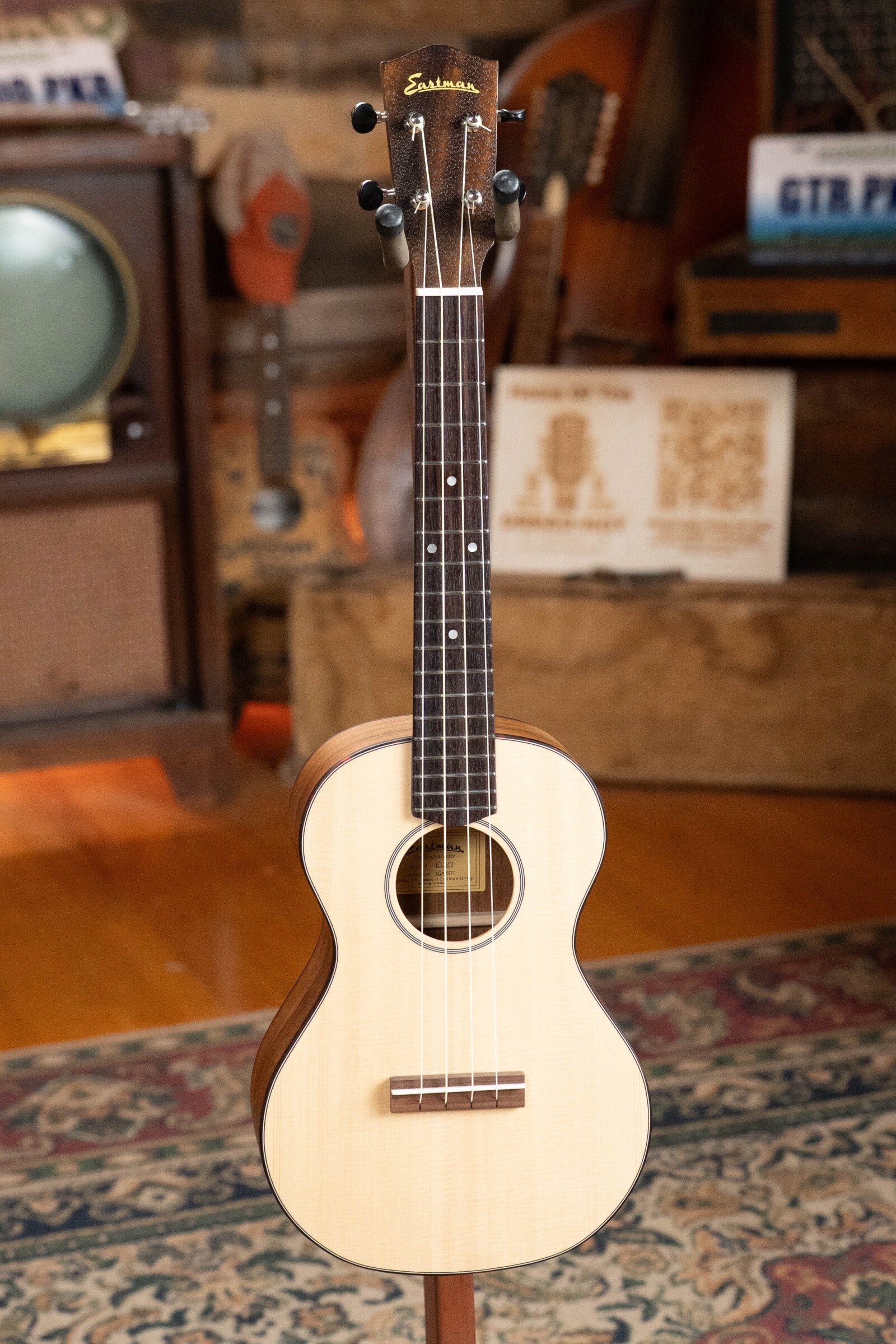 Eastman EU2-T Spruce/Ovangkol Tenor Ukulele #6777