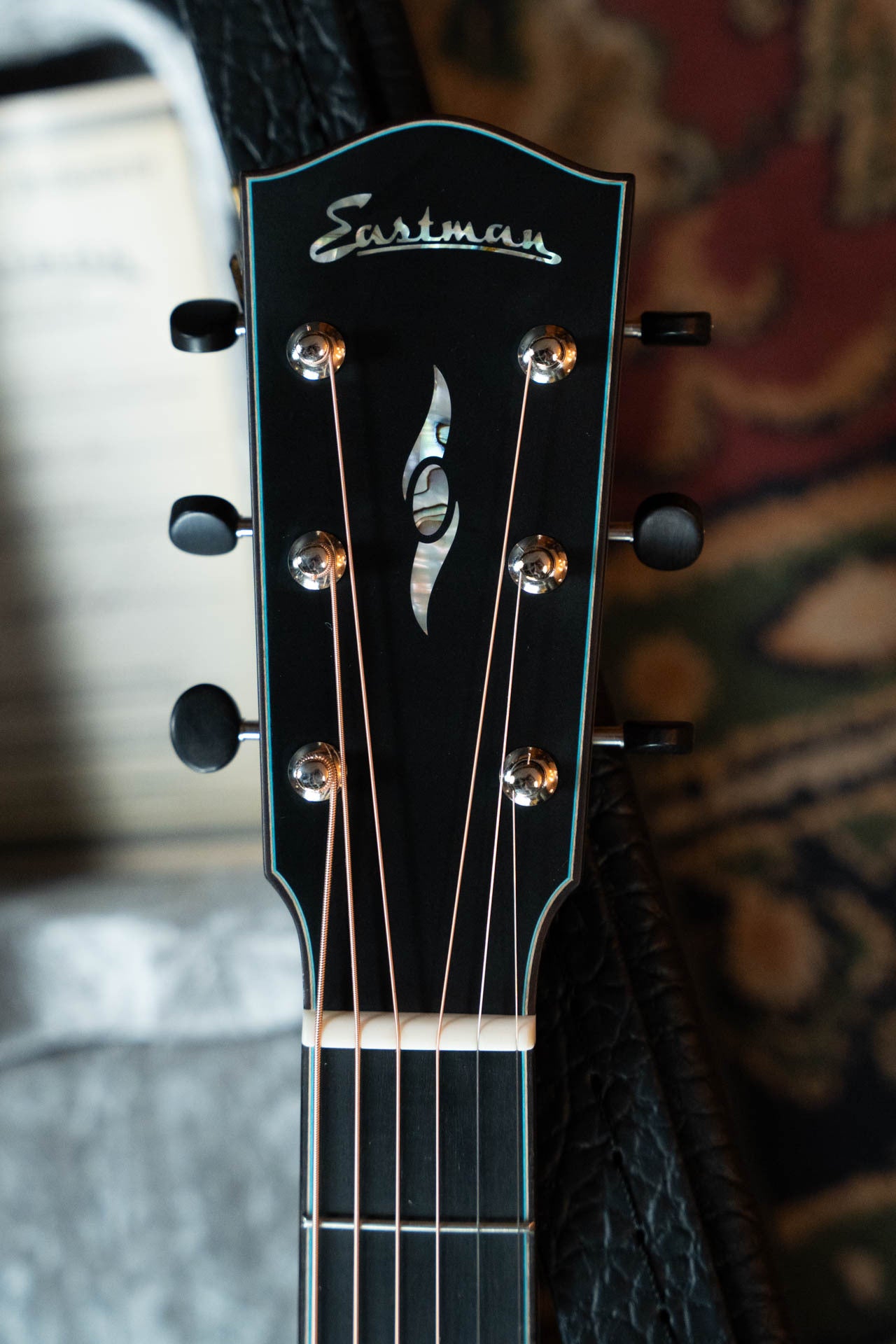 Eastman L-OMCE-QS Luthier Series Cutaway European Spruce/Quilted Sapele Orchestra Model Guitar w/LR Baggs Pickup #2808