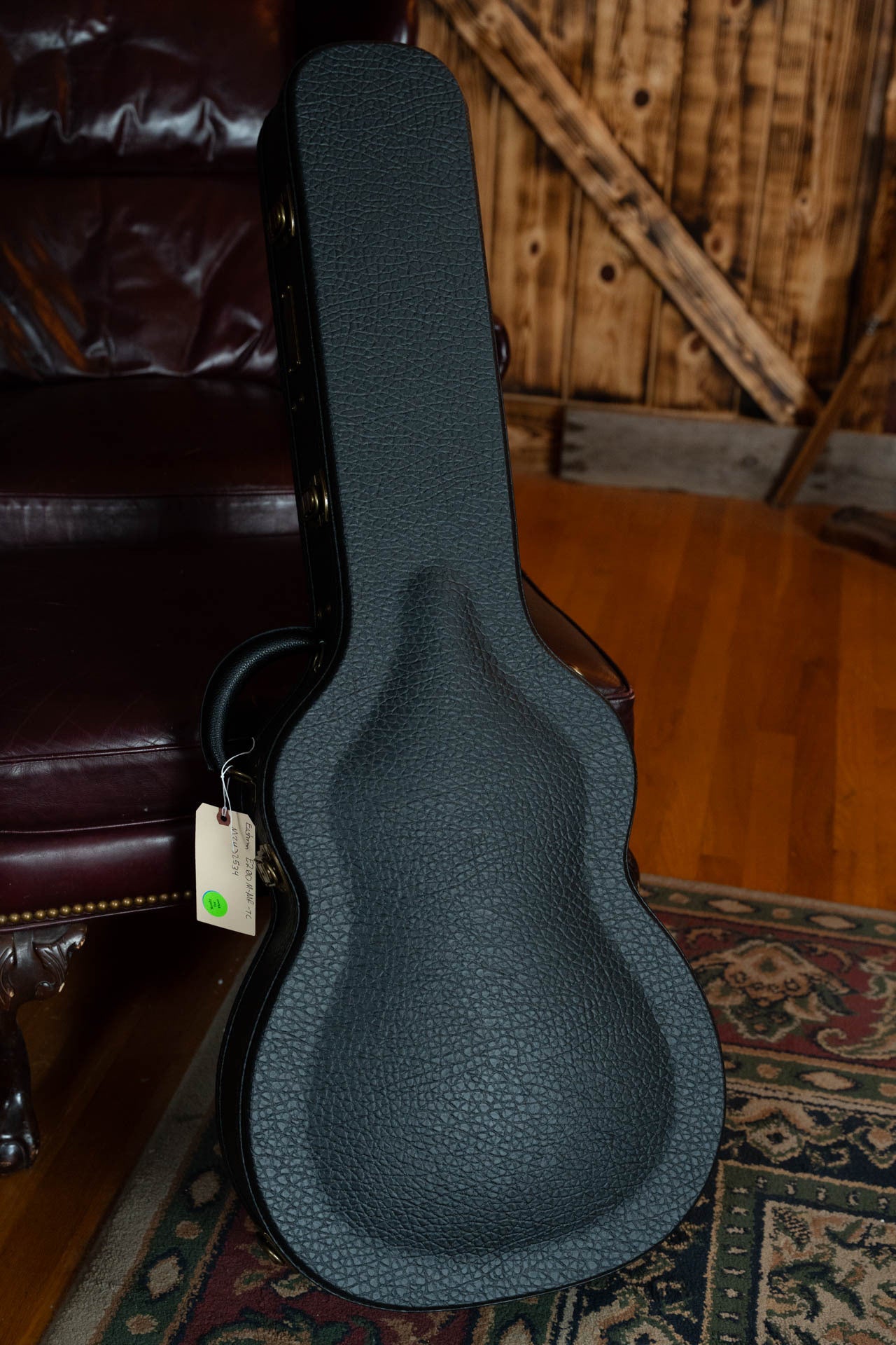 Eastman L-OMCE-QS Luthier Series Cutaway European Spruce/Quilted Sapele Orchestra Model Guitar w/LR Baggs Pickup #2808