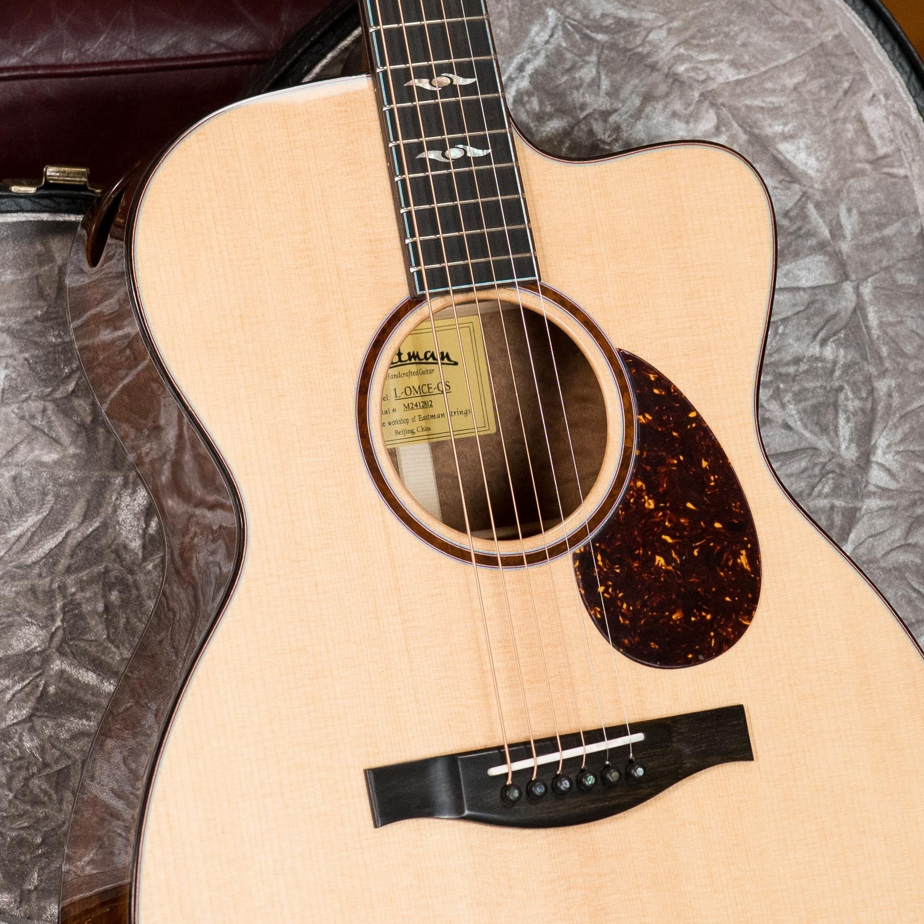 Eastman L-OMCE-QS Luthier Series Cutaway European Spruce/Quilted Sapele Orchestra Model Guitar w/LR Baggs Pickup #2812