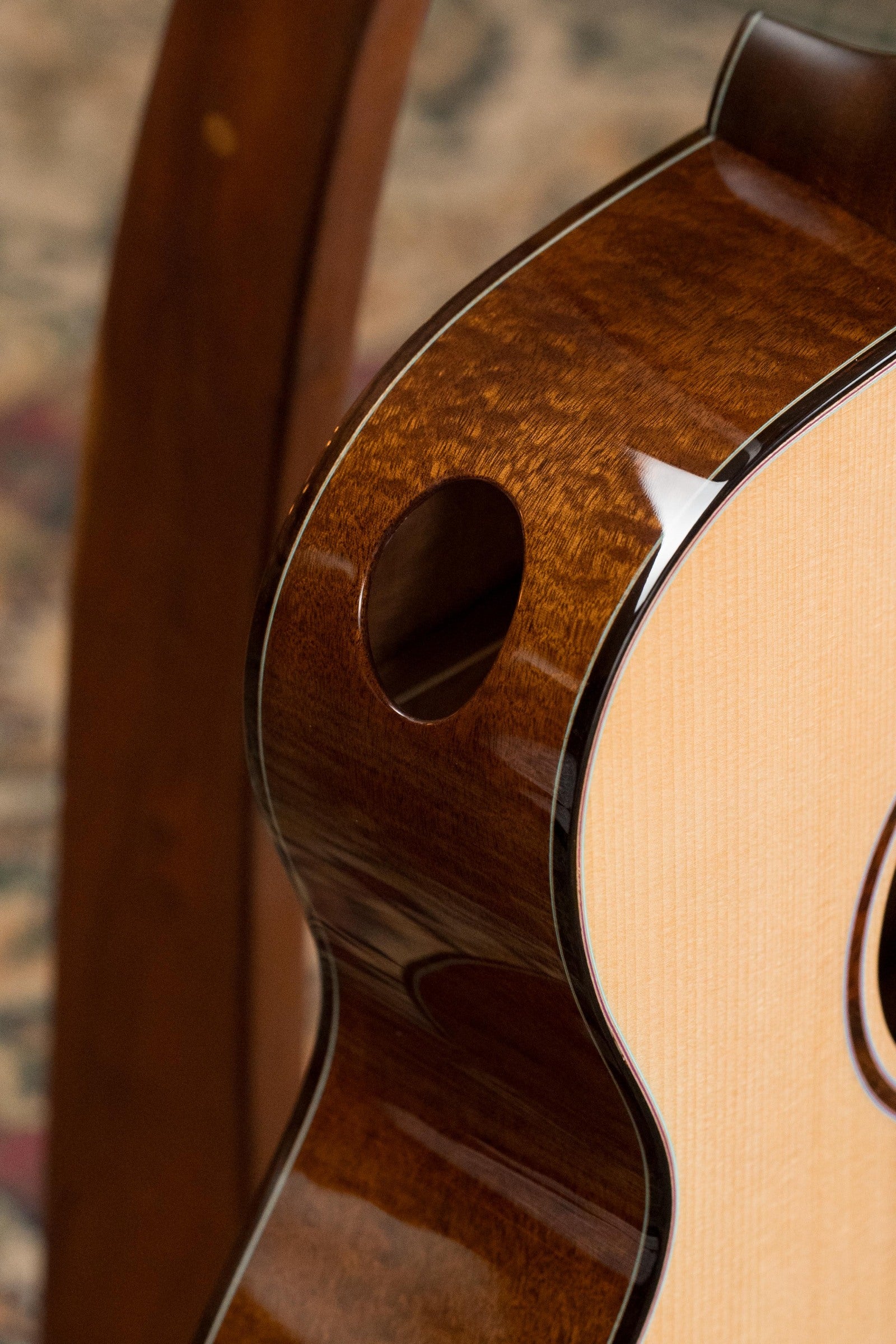 Eastman L-OMCE-QS Luthier Series Cutaway European Spruce/Quilted Sapele Orchestra Model Guitar w/LR Baggs Pickup #2812