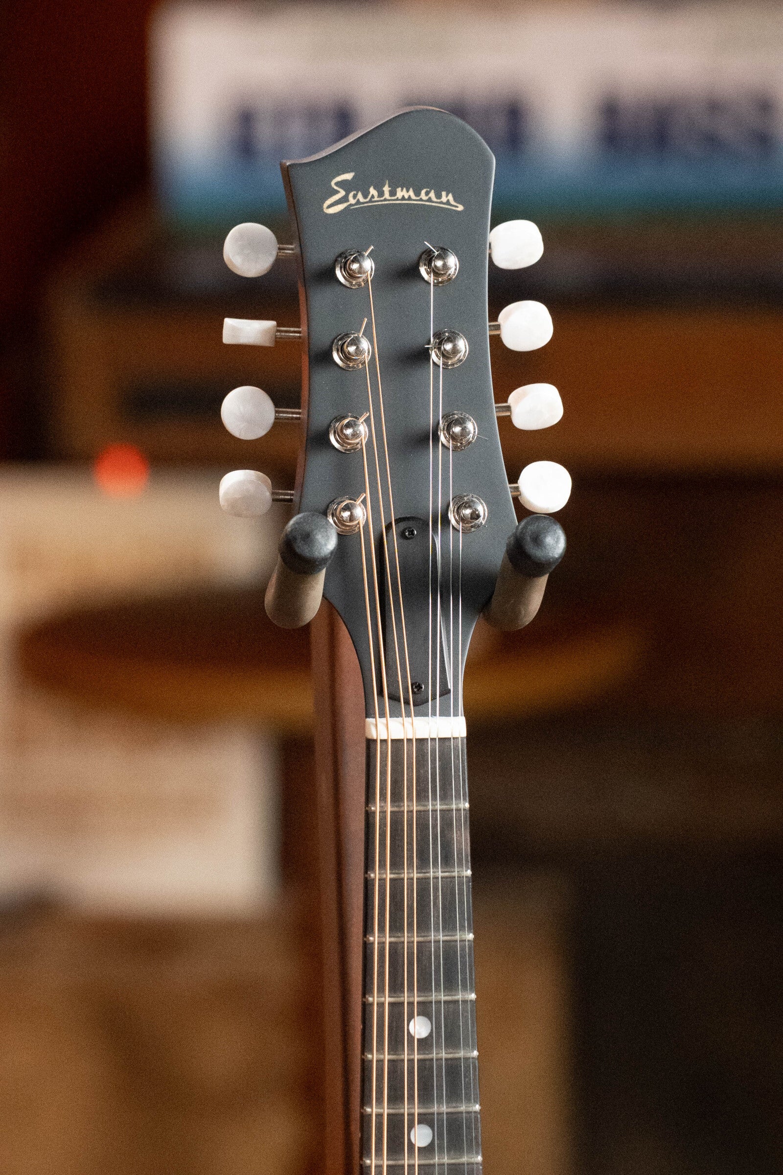 Eastman MD305E-SB A-Style Hand-Carved Sunburst Mandolin w/ K&K Pickup #2873